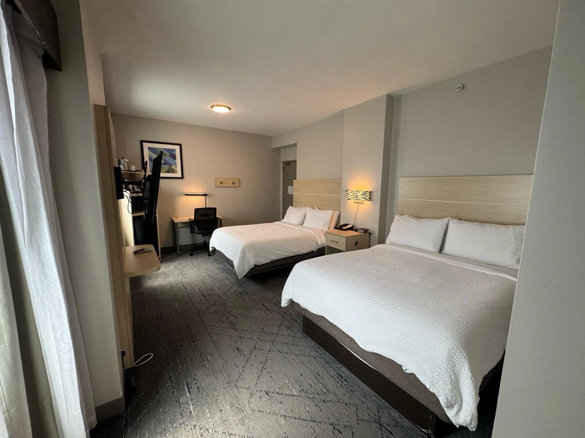 Bed in Holiday Inn Express & Suites - Atlanta Downtown by IHG