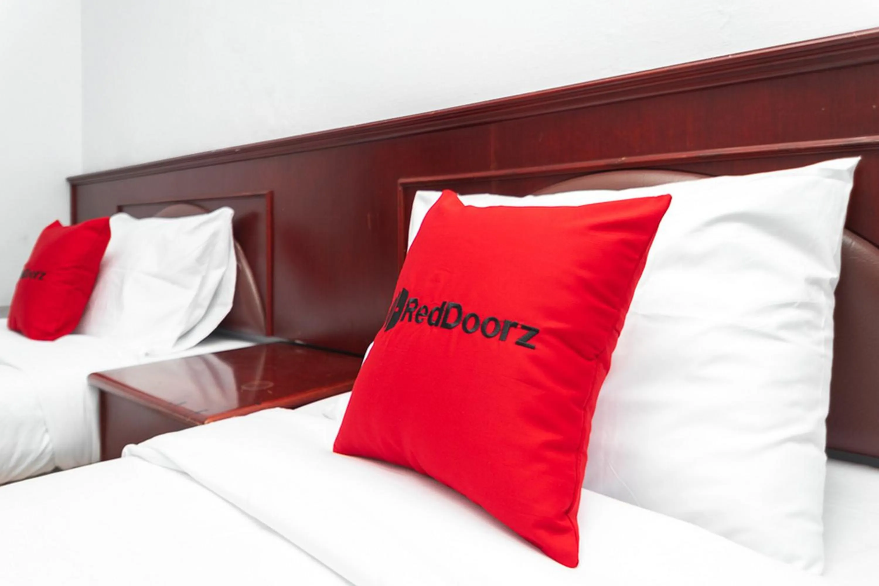 Bed in RedDoorz @ Hotel Damanaka Pangalengan