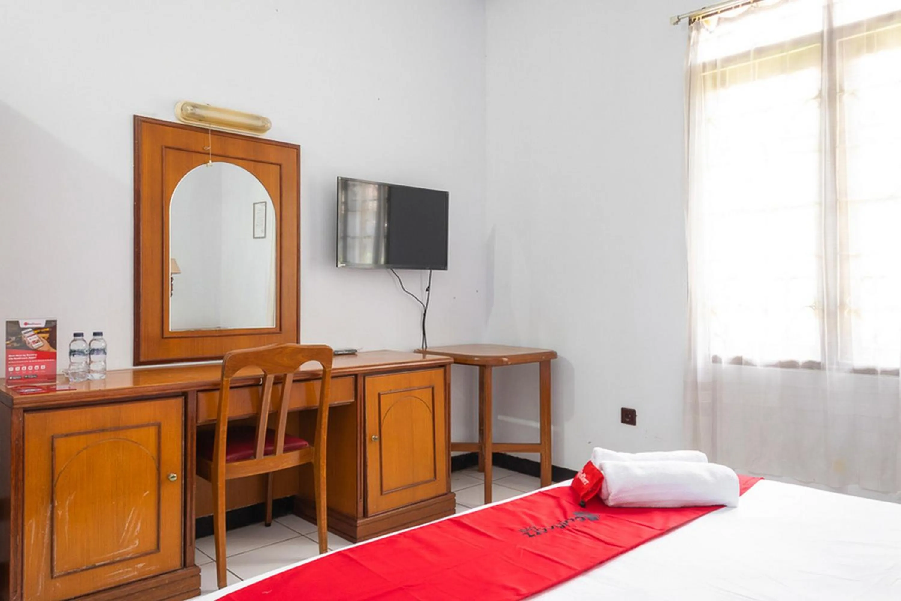 Bed in RedDoorz @ Hotel Damanaka Pangalengan