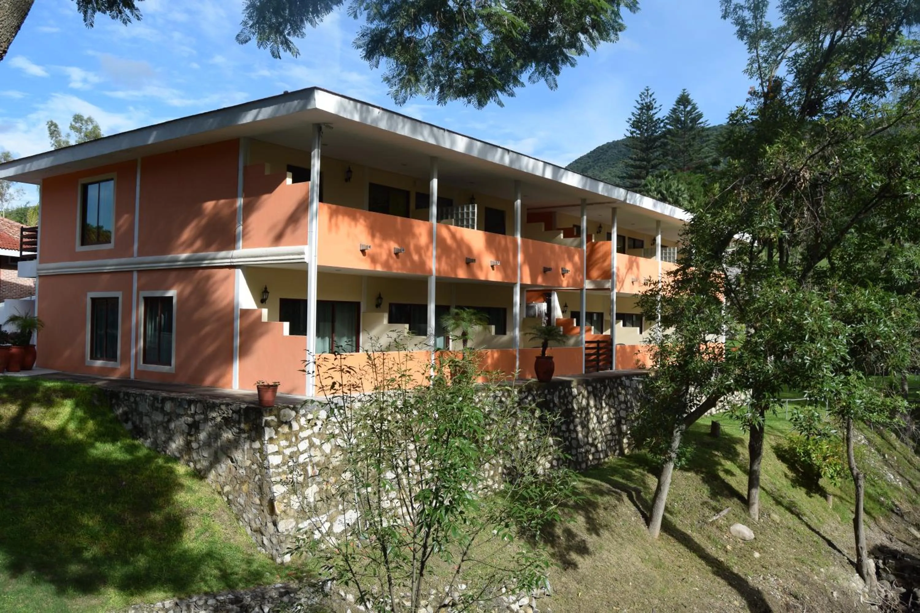 Hotel Chapala Country