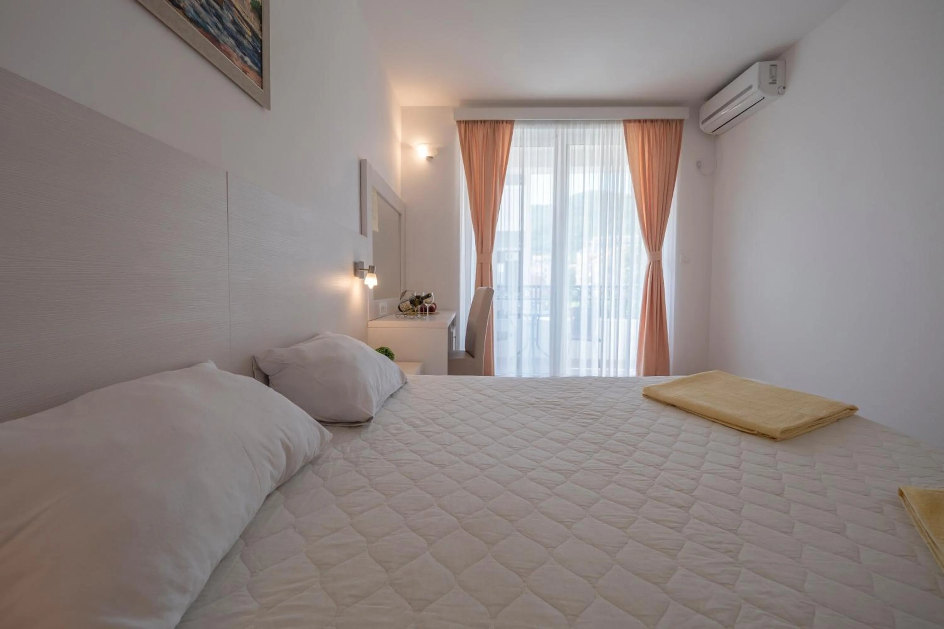 Bedroom, Bed in Villa Skyprime