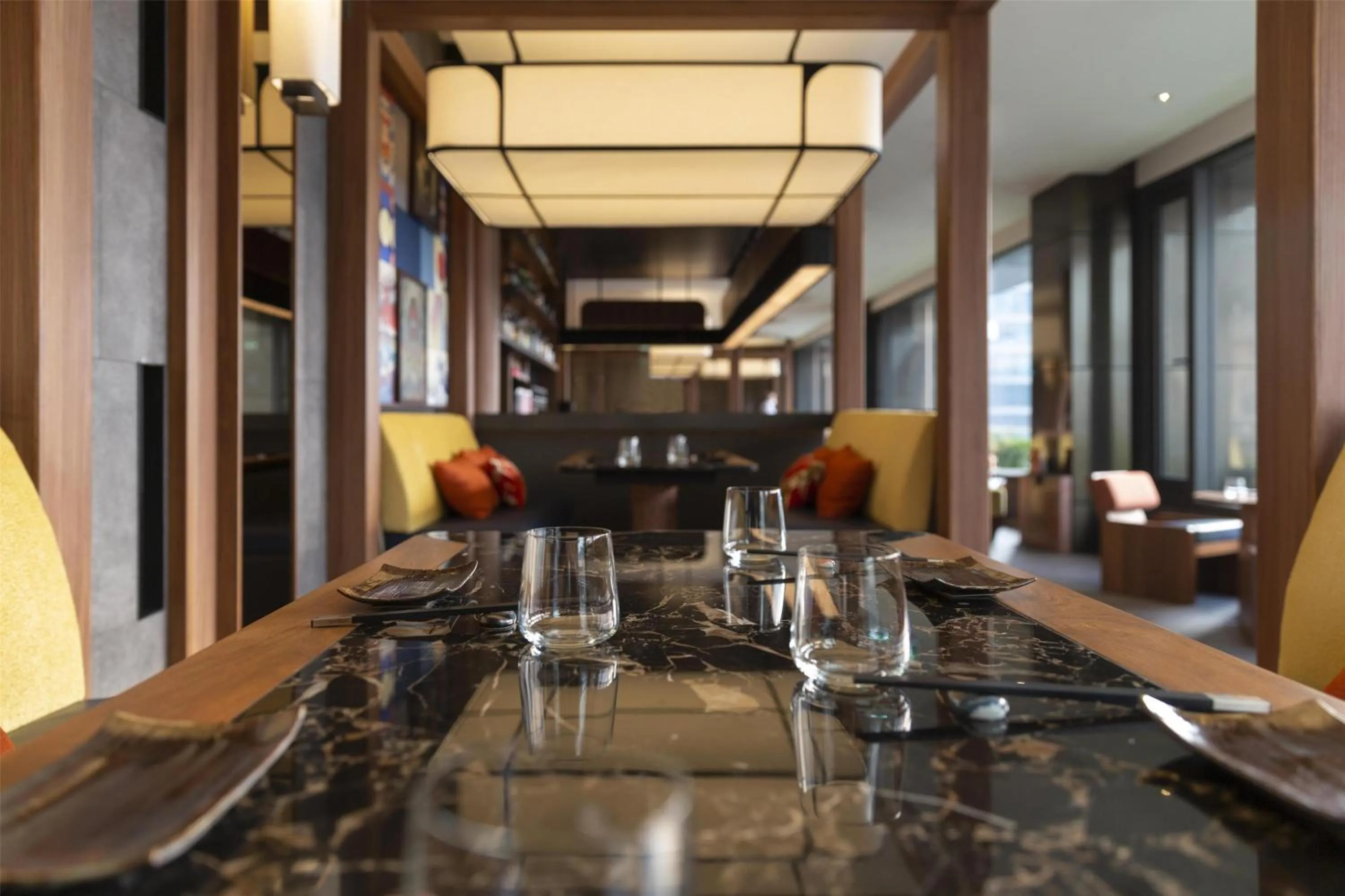 Restaurant/places to eat in Sindhorn Kempinski Hotel Bangkok