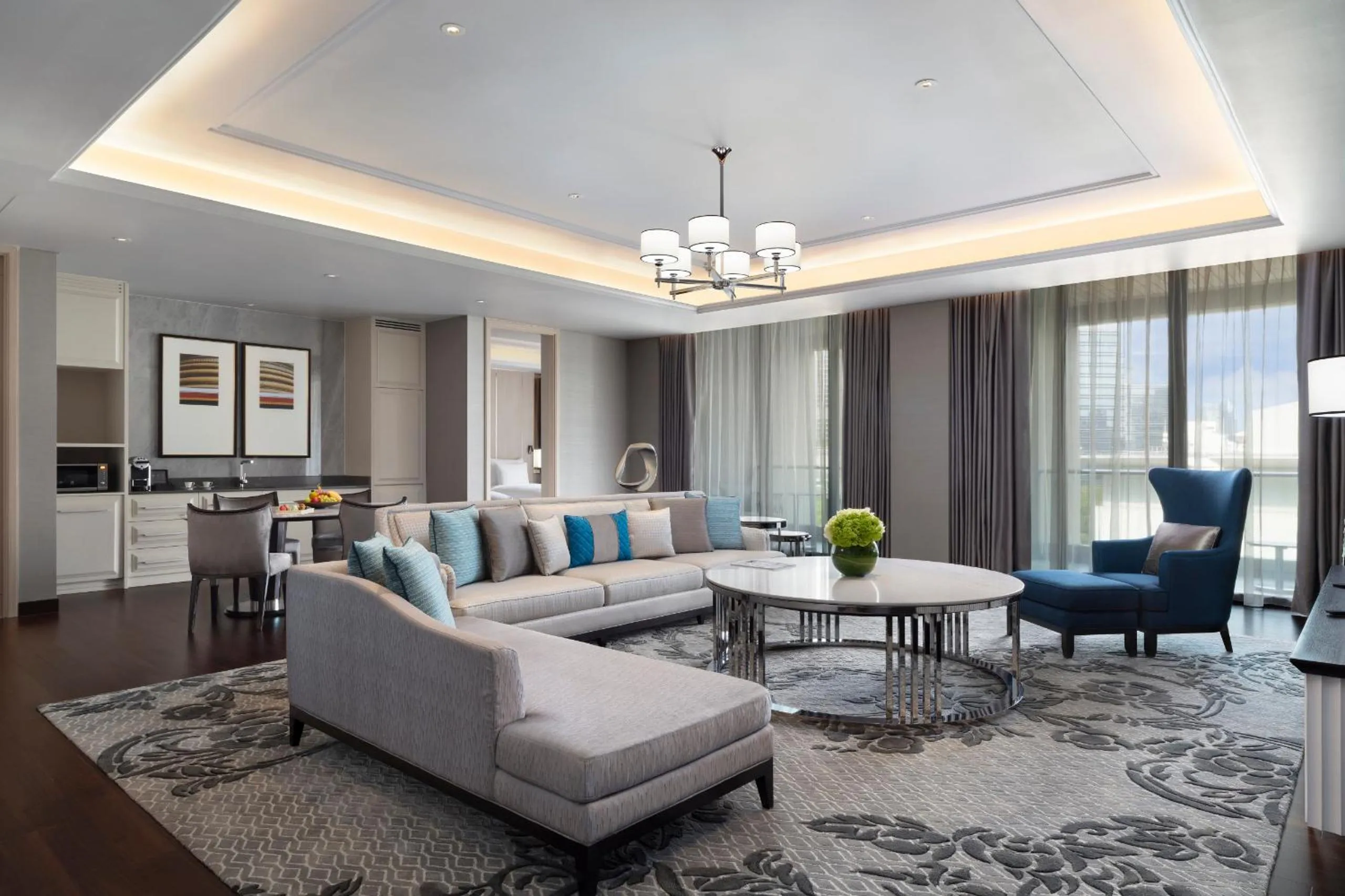 Living room in Sindhorn Kempinski Hotel Bangkok