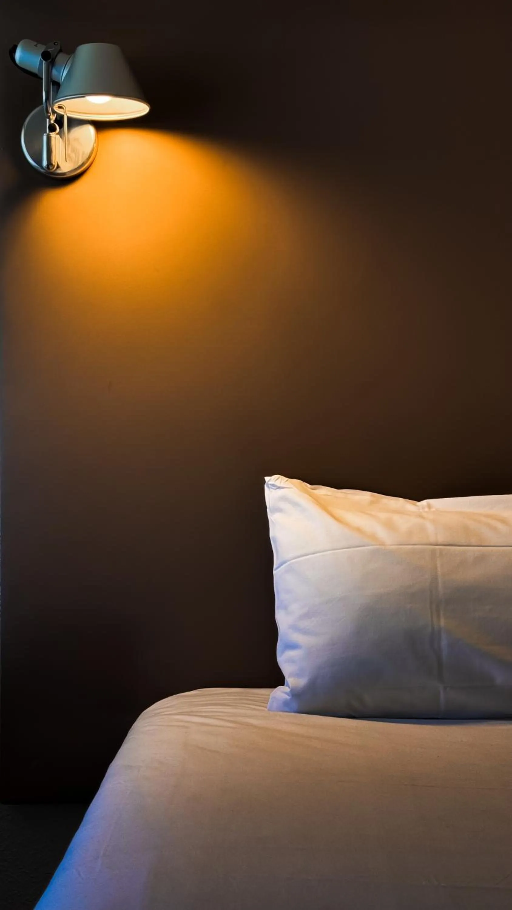 Decorative detail, Bed in Campanile Beaune