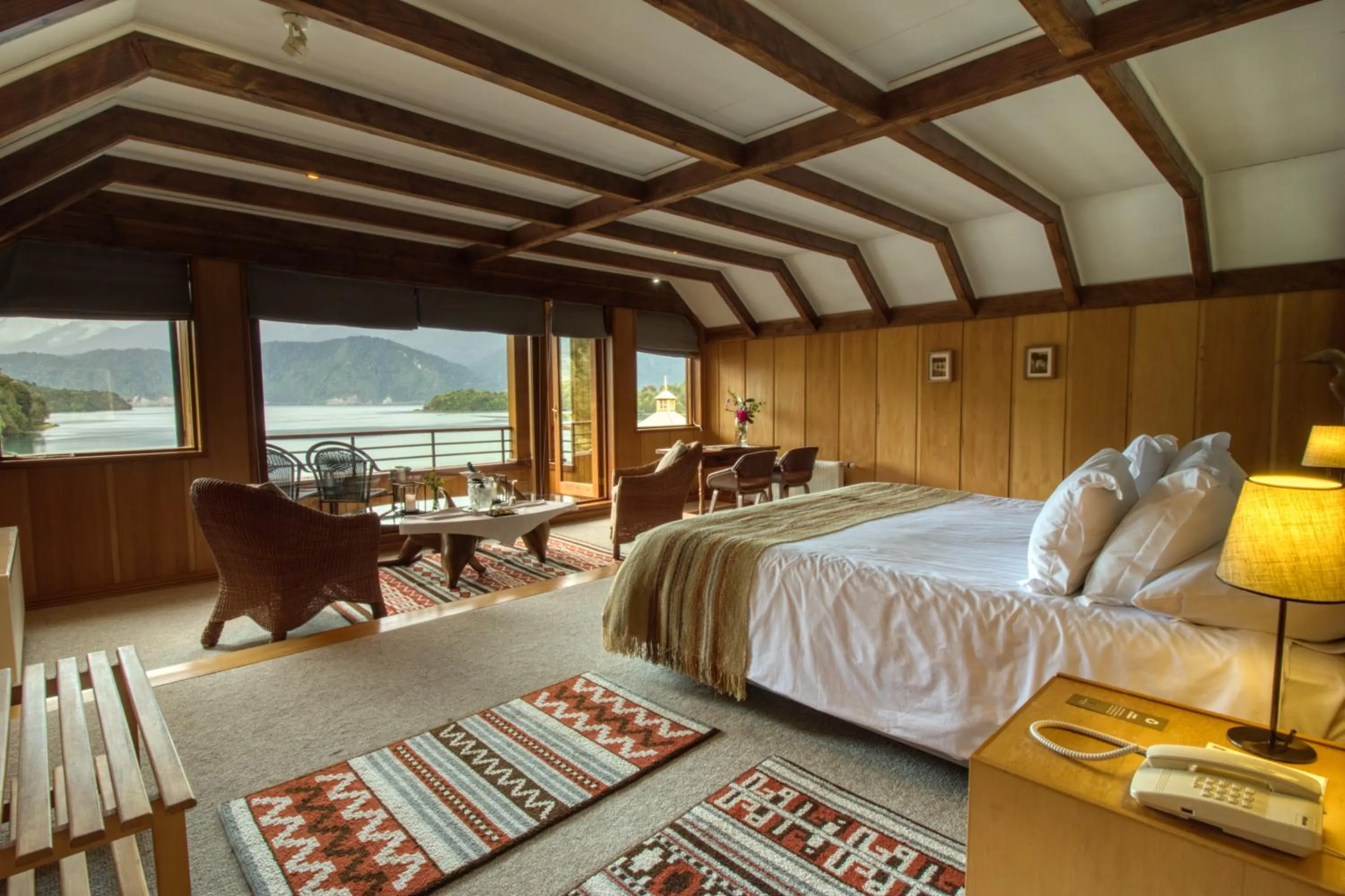 Bed in Puyuhuapi Lodge & Spa