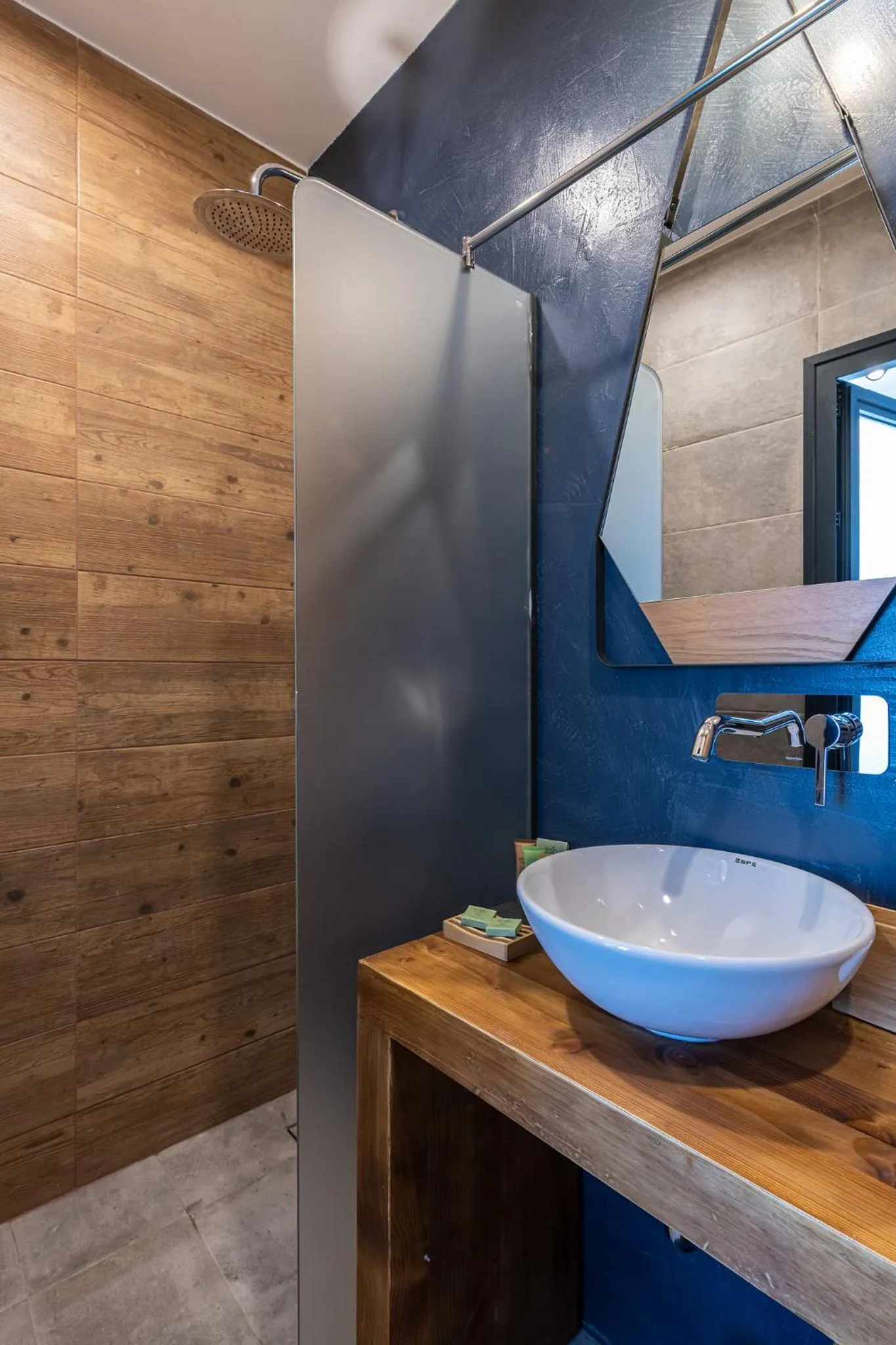 Bathroom in Utopia Forest