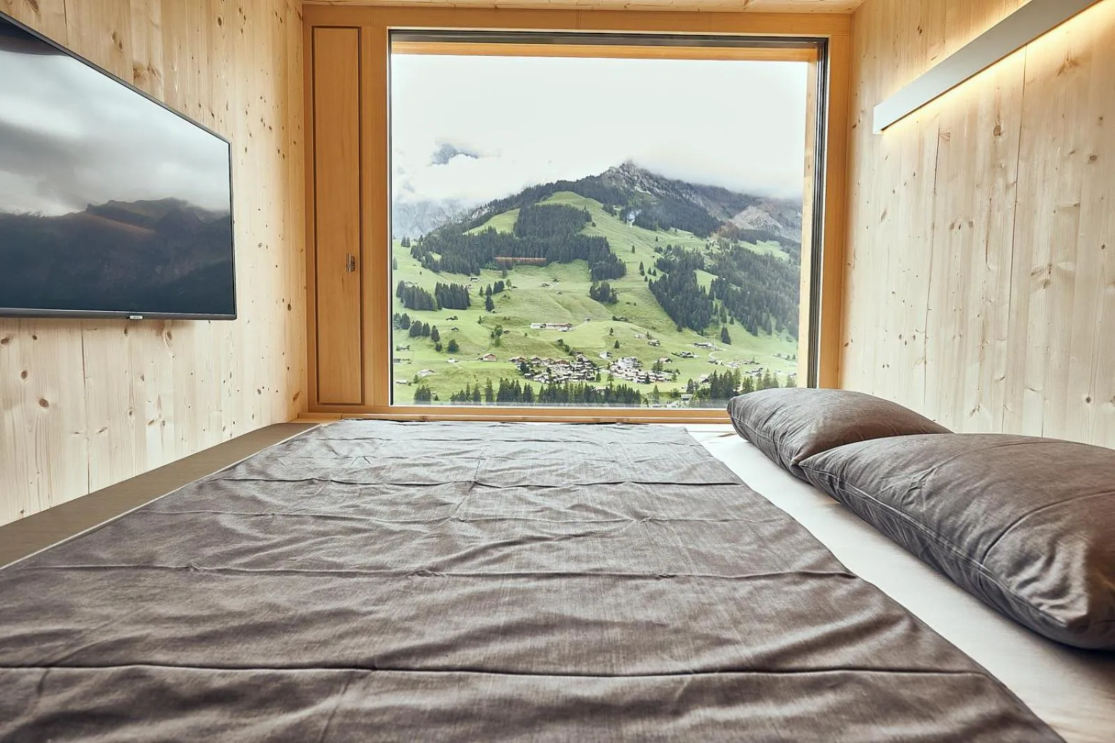 Double Room with Mountain View (Upper Floor) in Revier Mountain Lodge Adelboden