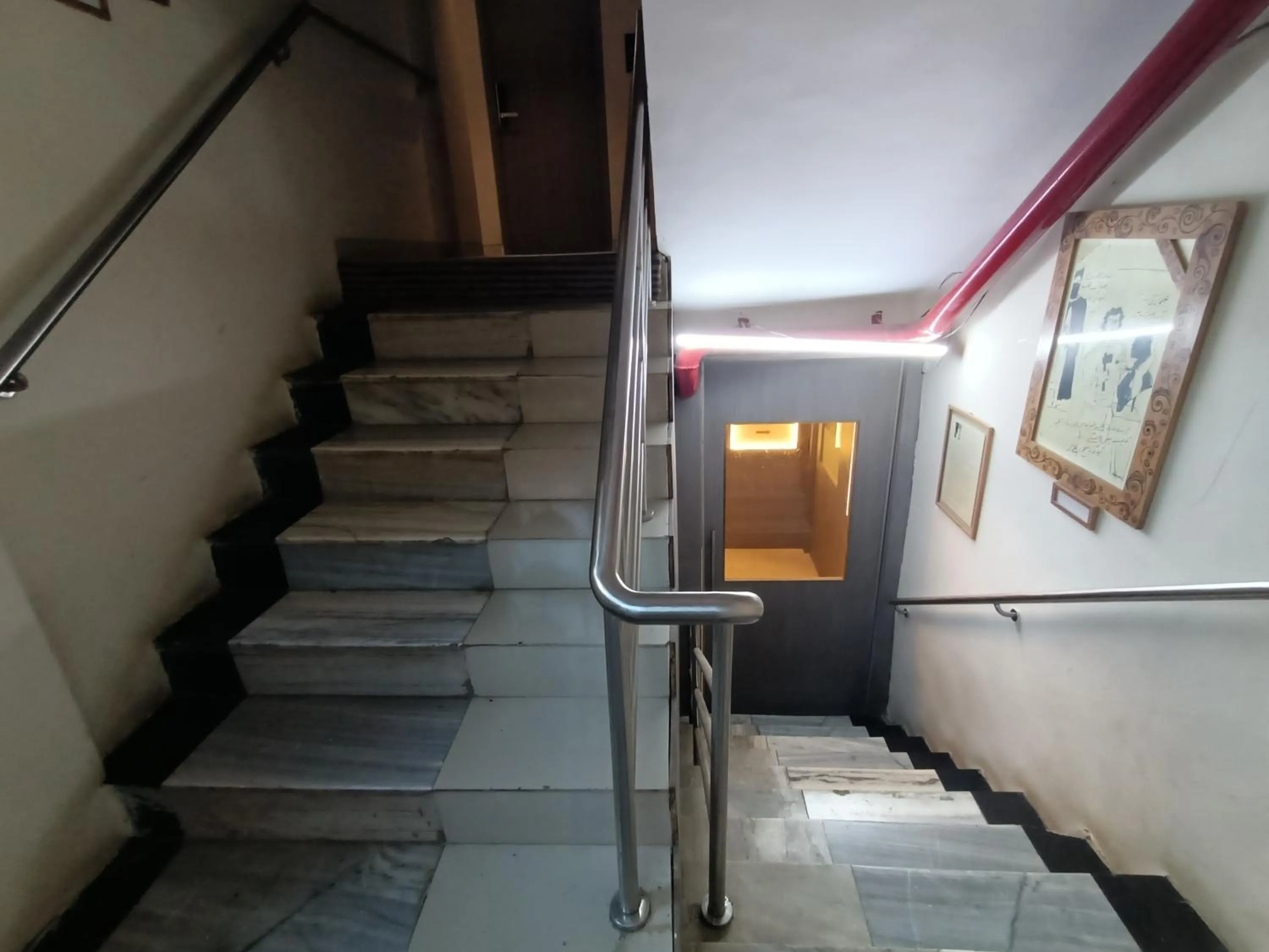 Property building in Hotel Highway Inn Andheri East