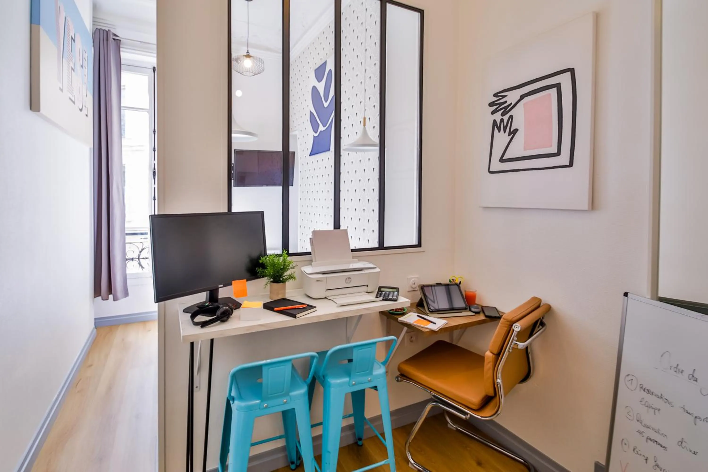 Seating area in WS Haussmann - La Fayette