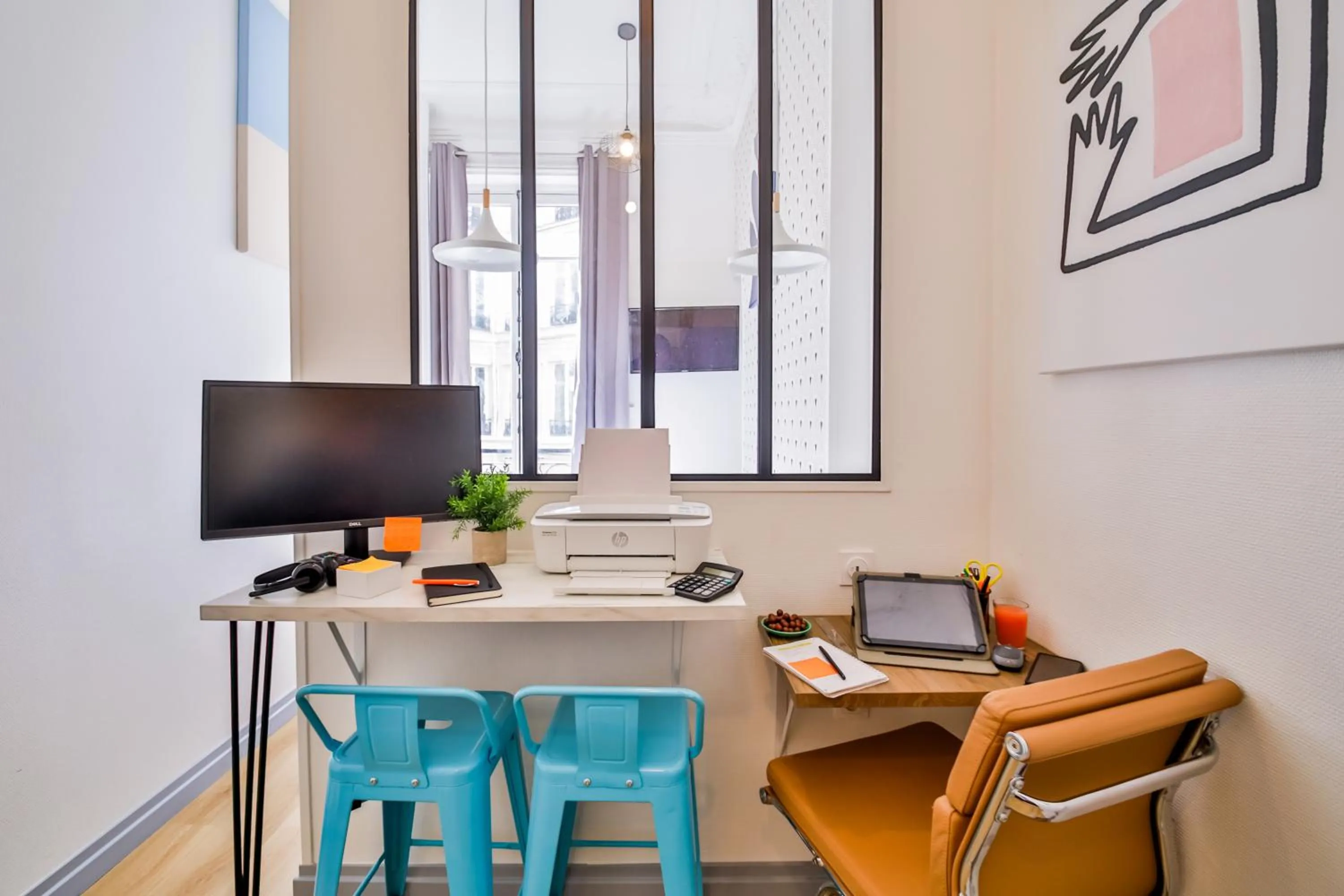 Seating area in WS Haussmann - La Fayette