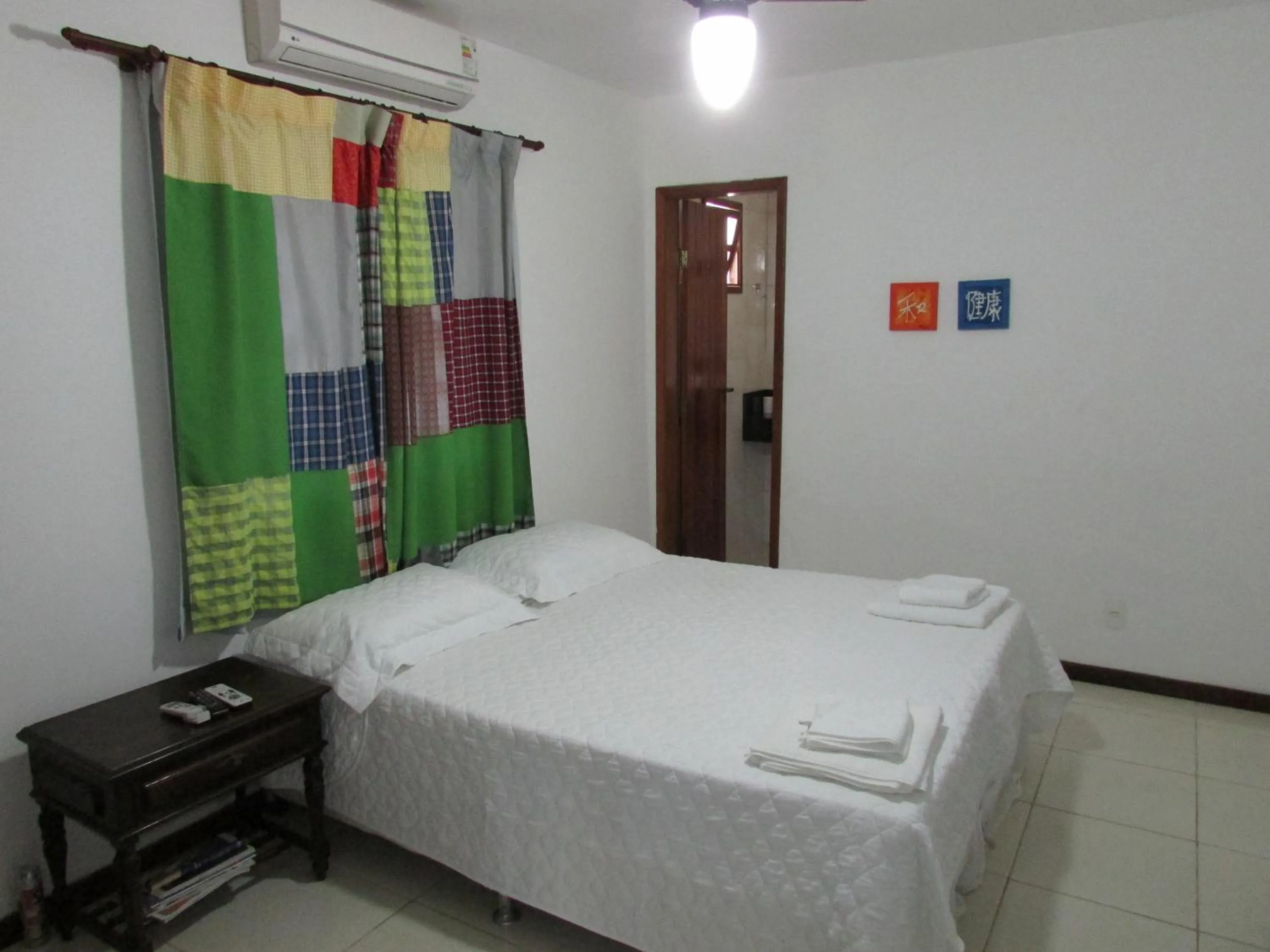 Property building, Bed in Pousada Ipitanga IV