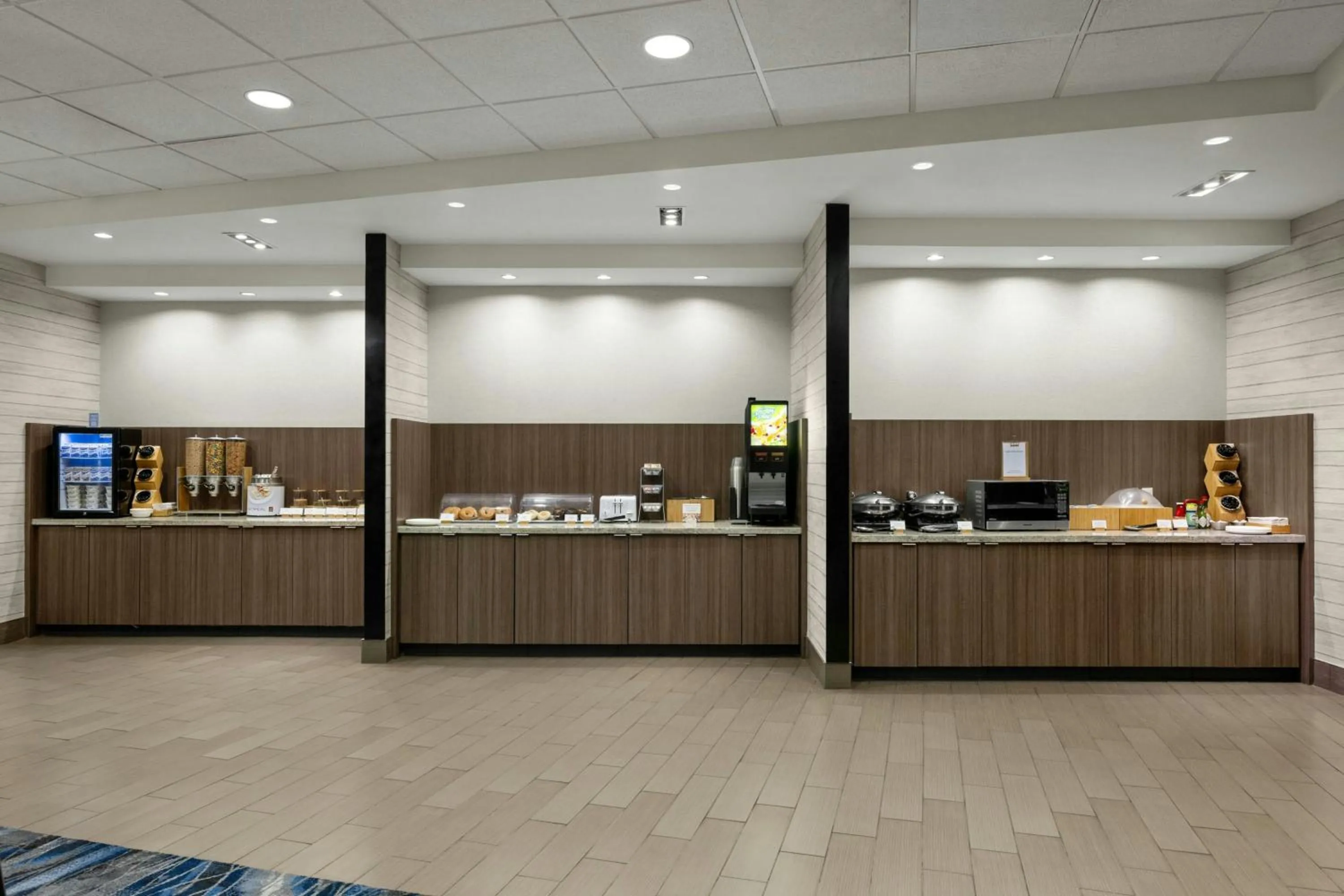 Breakfast in Fairfield Inn & Suites by Marriott Moscow