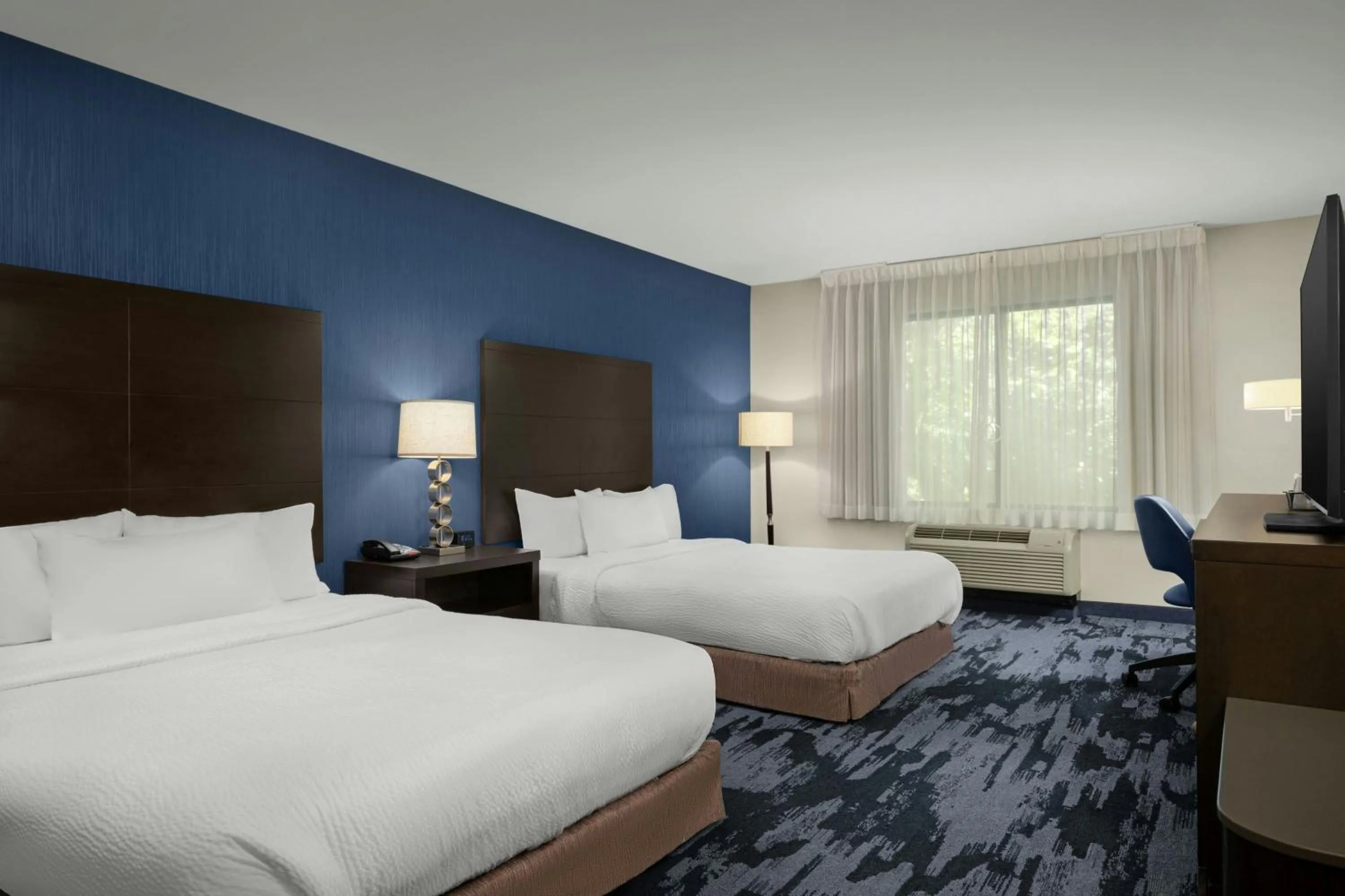 Photo of the whole room, Bed in Fairfield Inn & Suites by Marriott Moscow