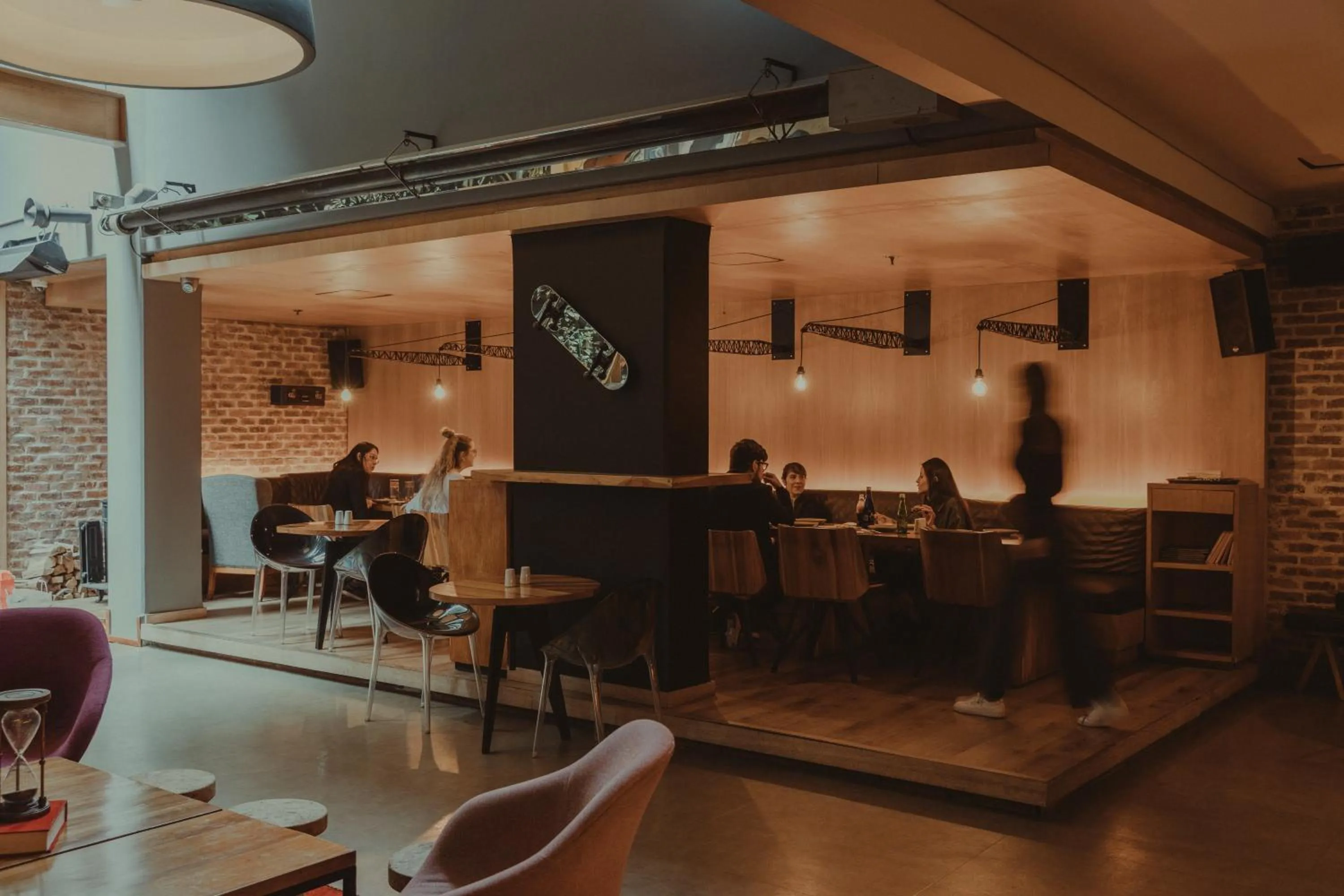 Restaurant/places to eat in The Click Clack Hotel Bogotá