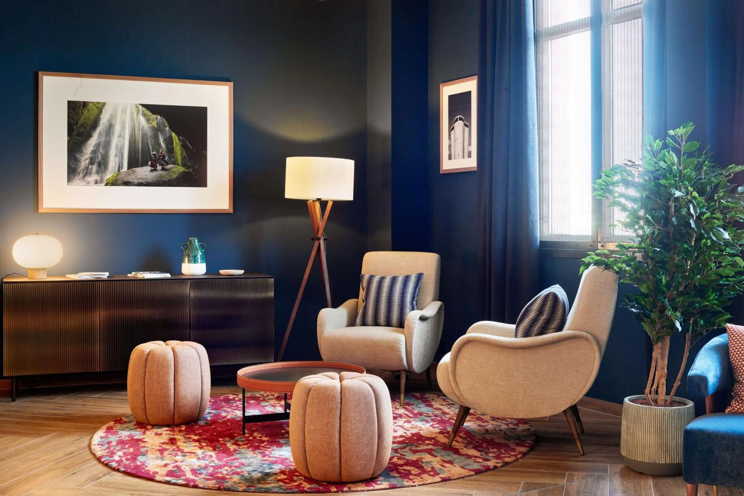 Lobby or reception in Radisson Blu Hotel Marseille Vieux Port