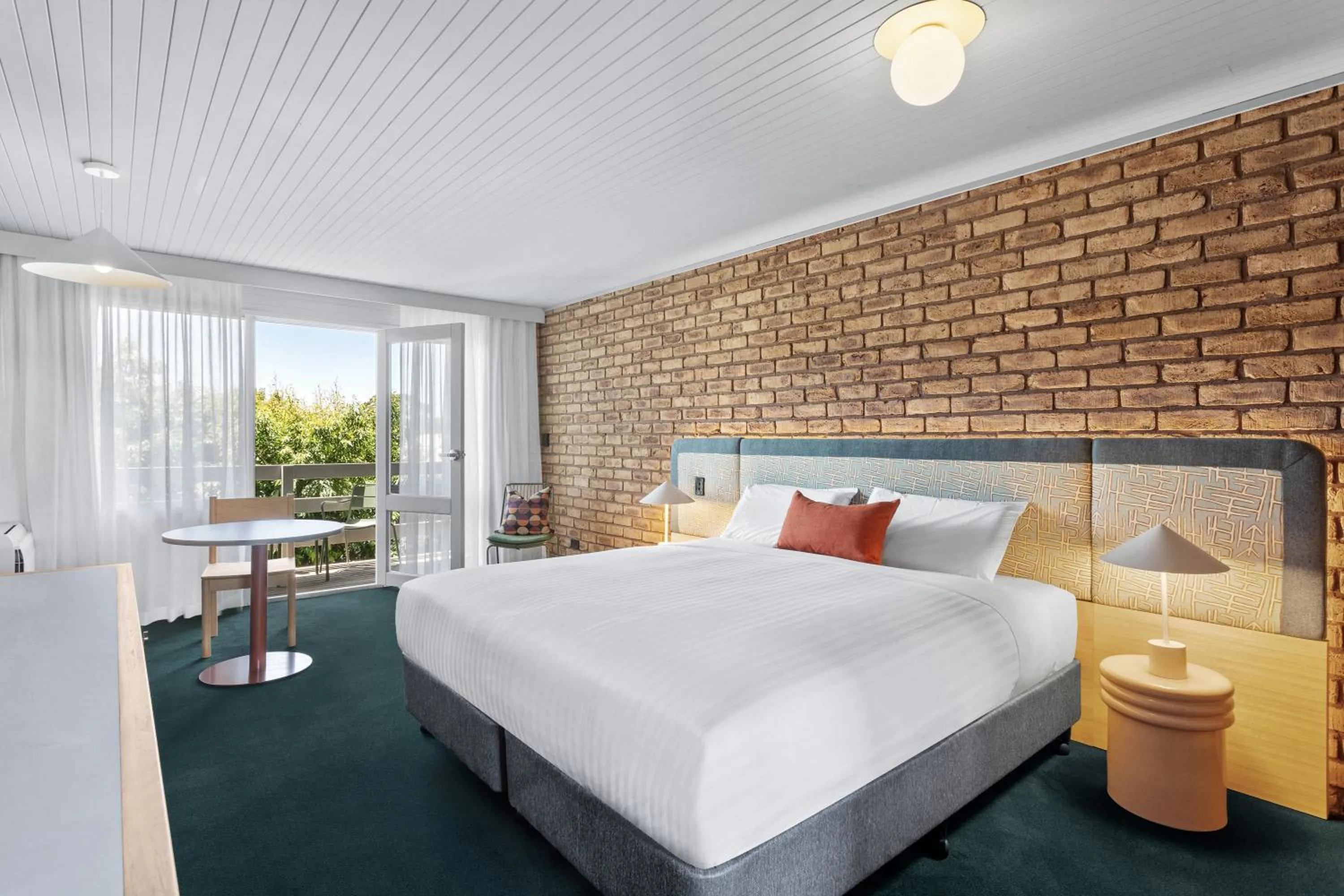 Bed in Motel Flinders