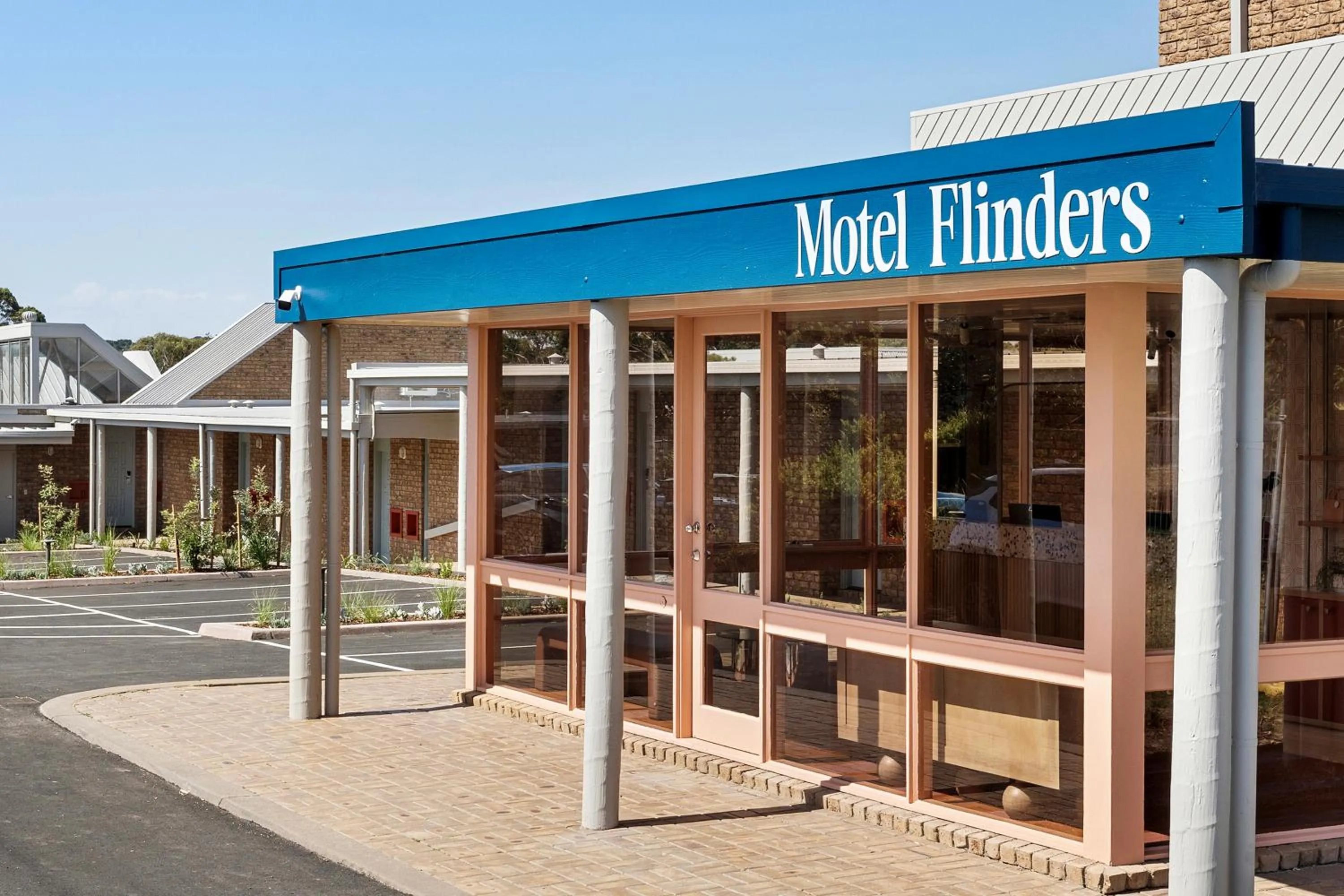 Property building in Motel Flinders