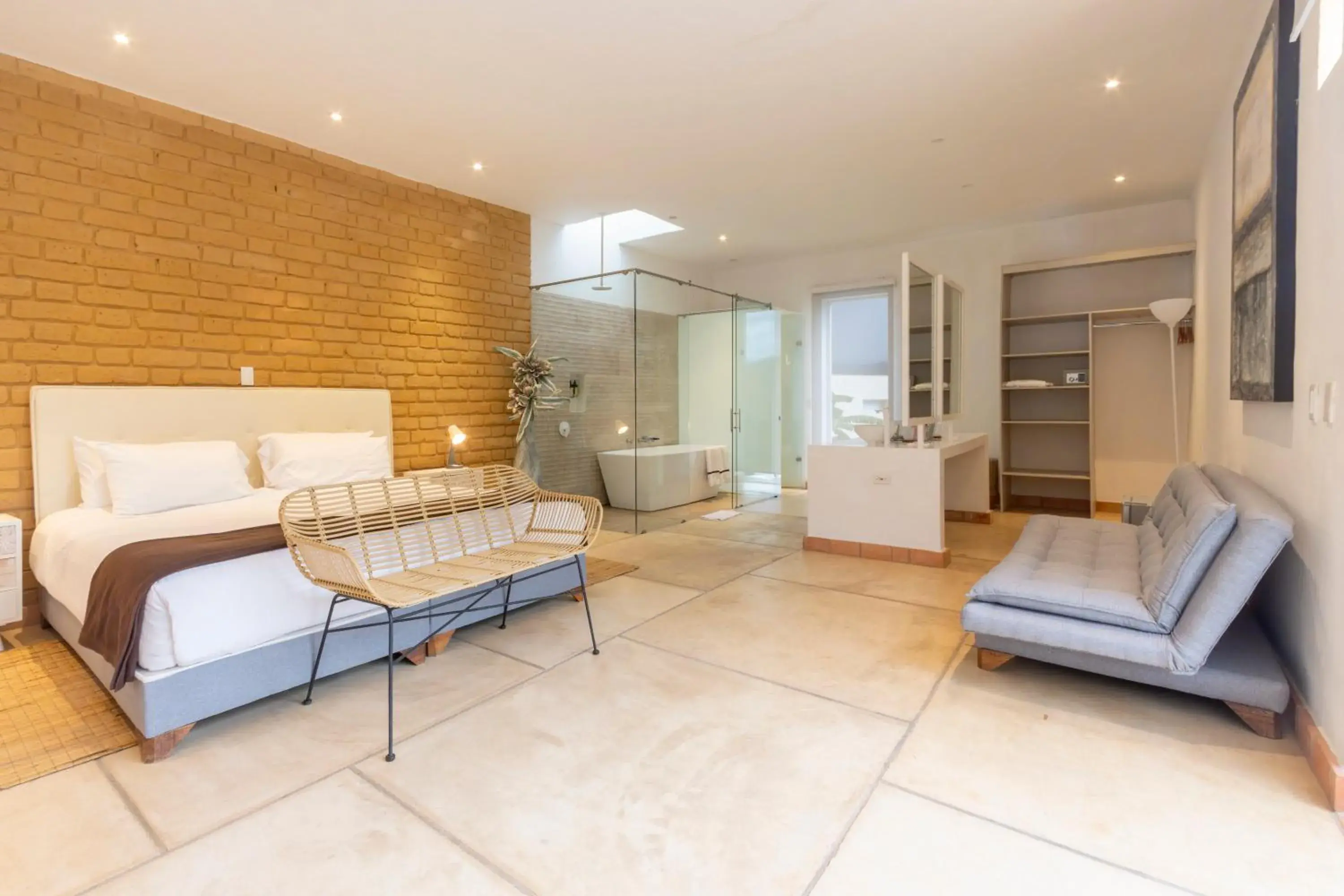 Suite with Balcony in Hotel Alma Suite with Balcony in Hotel Alma