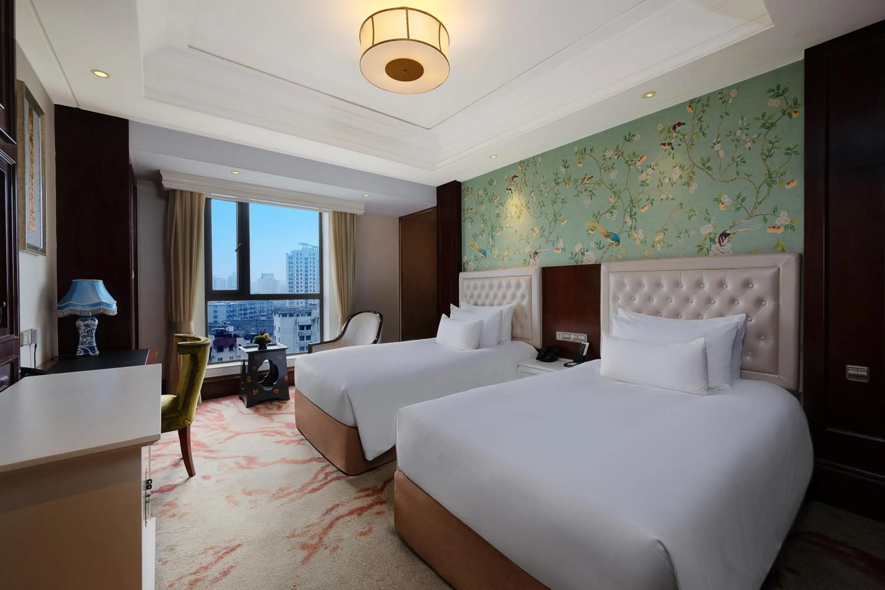 Bed in S&N Zhejiang LinHai International Hotel