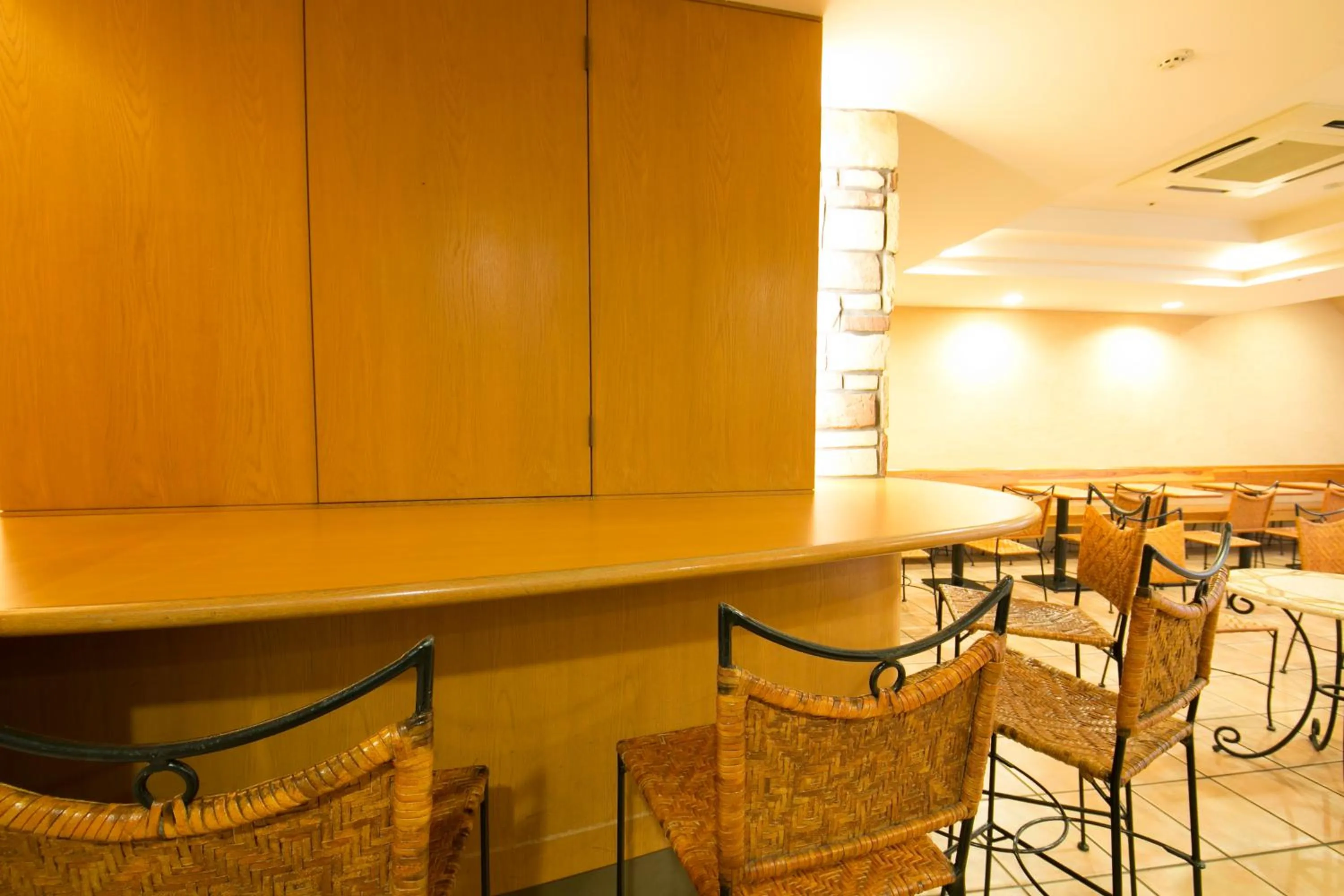 Restaurant/places to eat in R&B Hotel Kobe Motomachi