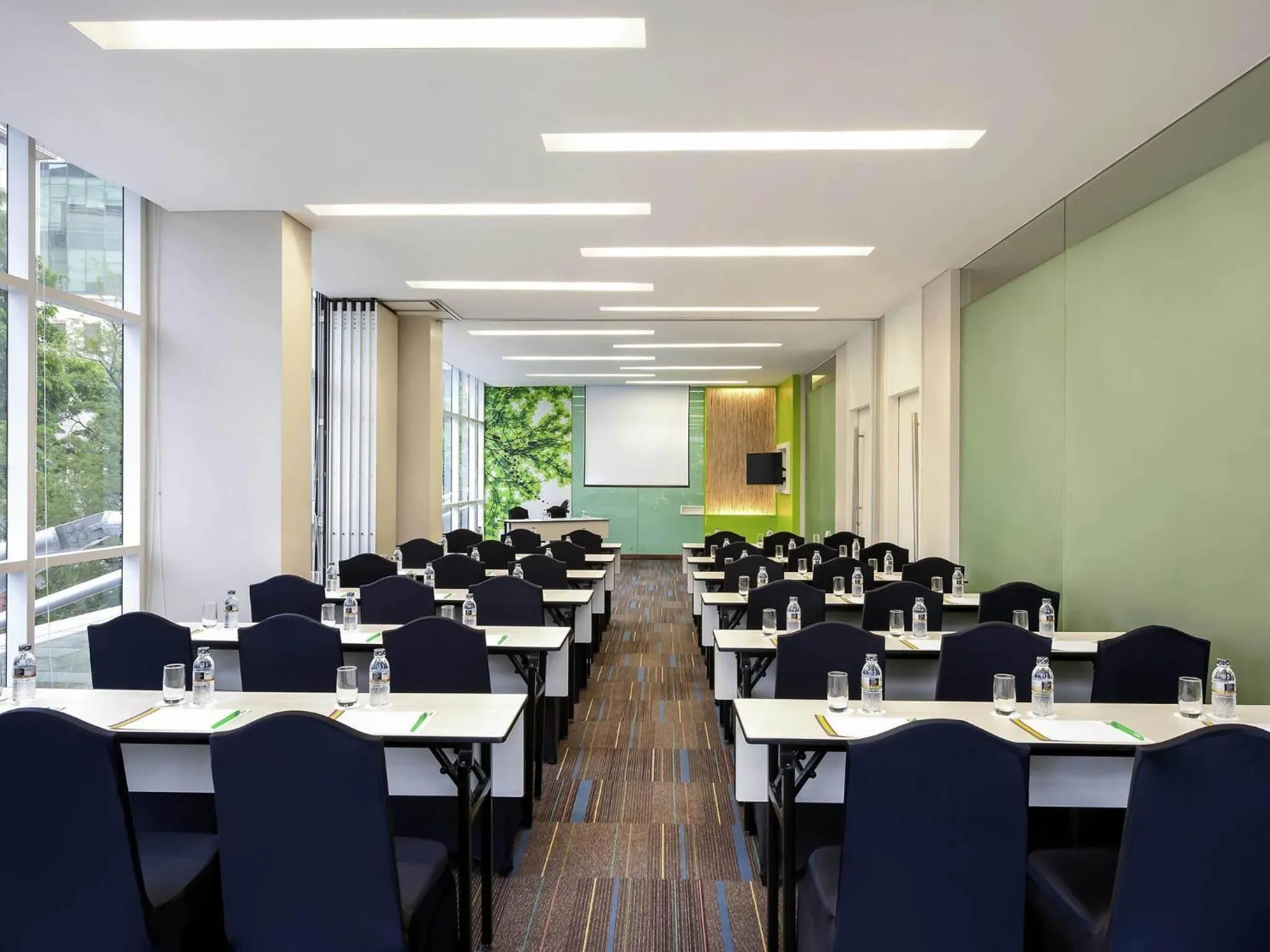 Meeting/conference room in All Seasons Jakarta Thamrin