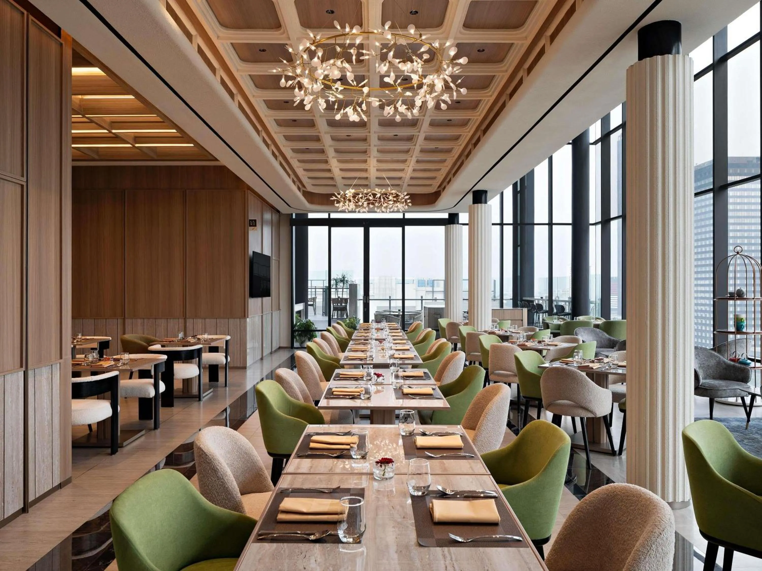 Restaurant/places to eat in All Seasons Jakarta Thamrin