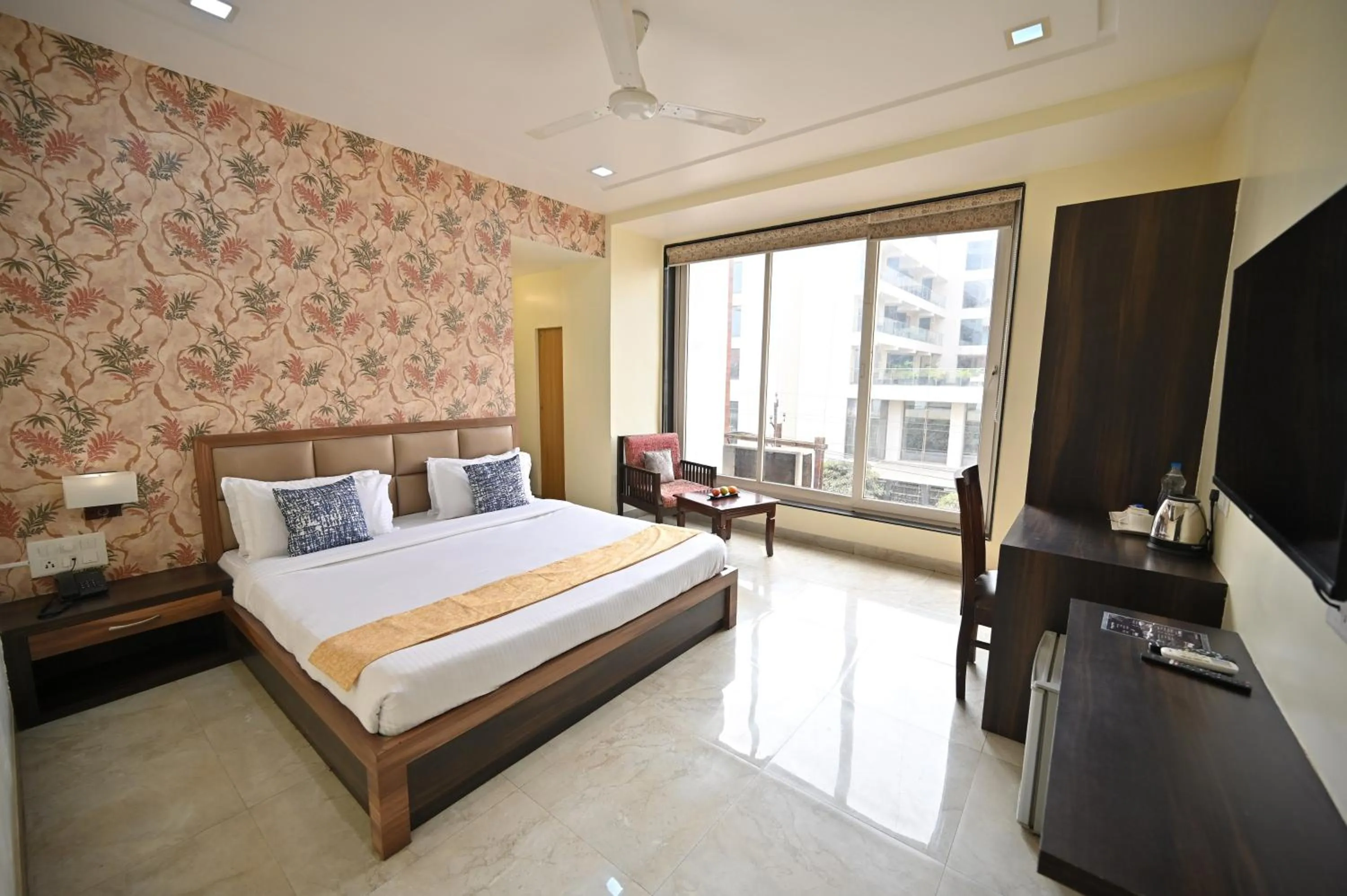 Bedroom, Bed in Blueberry Inn