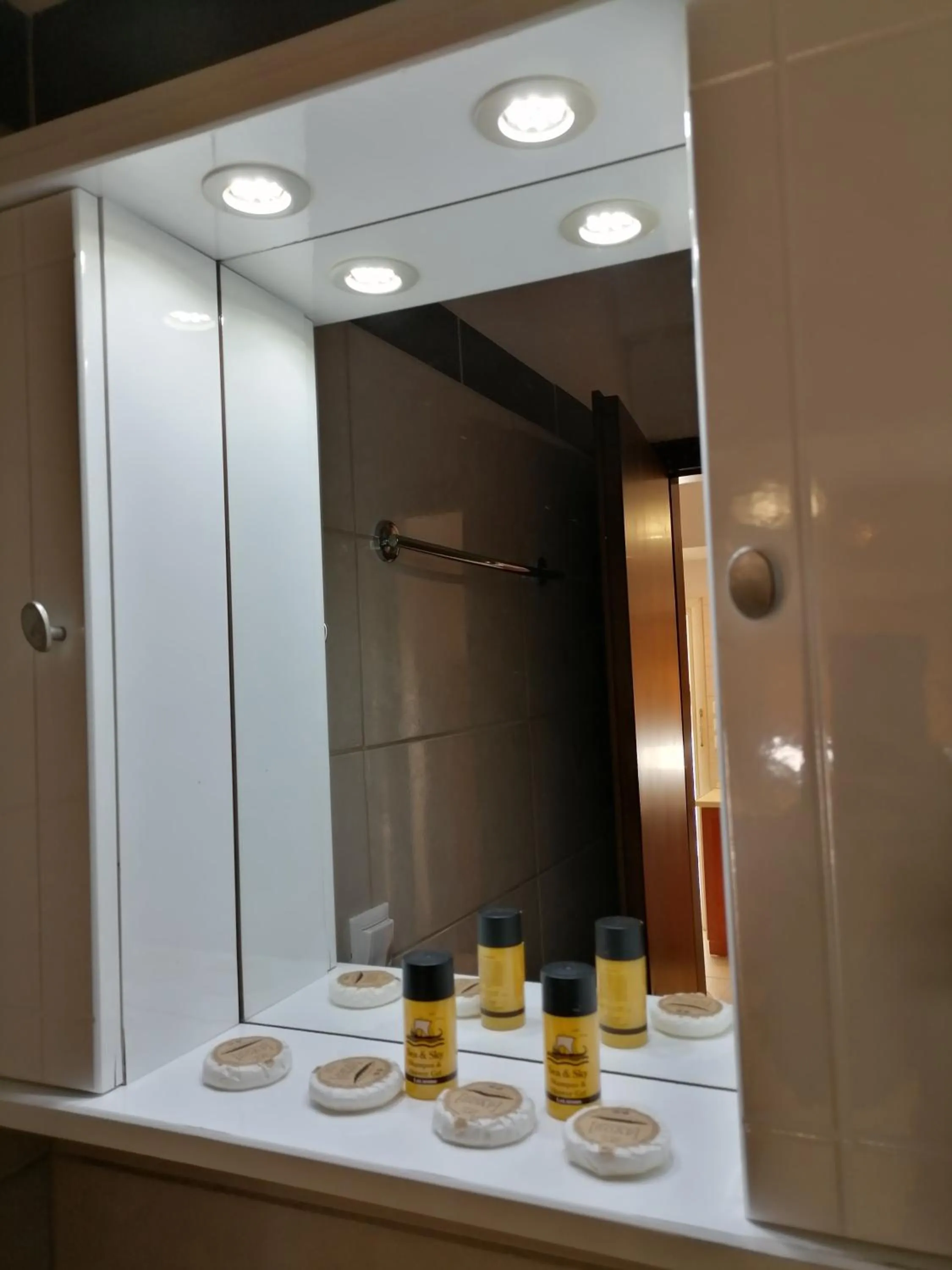 Bathroom in Hotel Exarhos