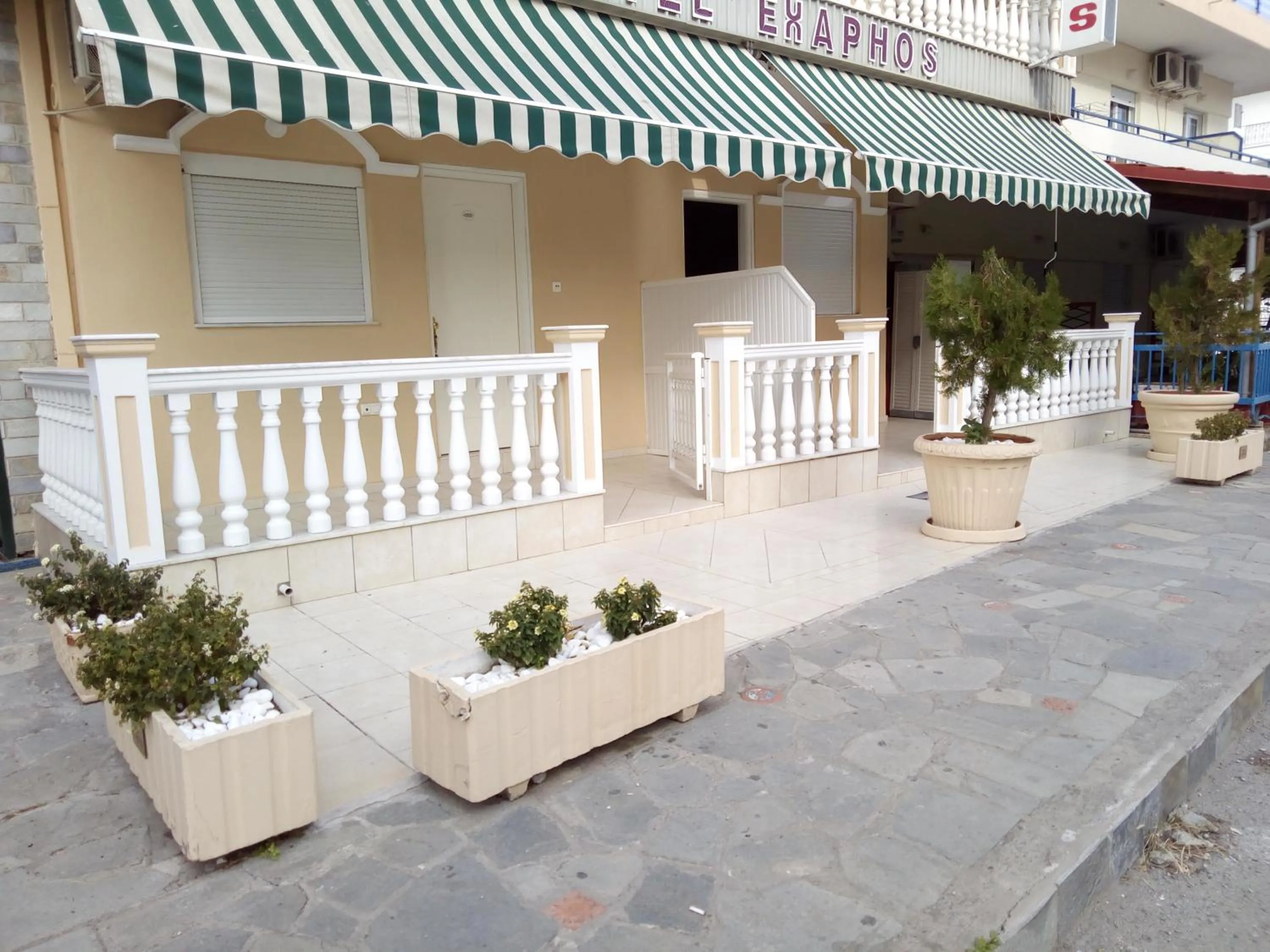 Patio in Hotel Exarhos