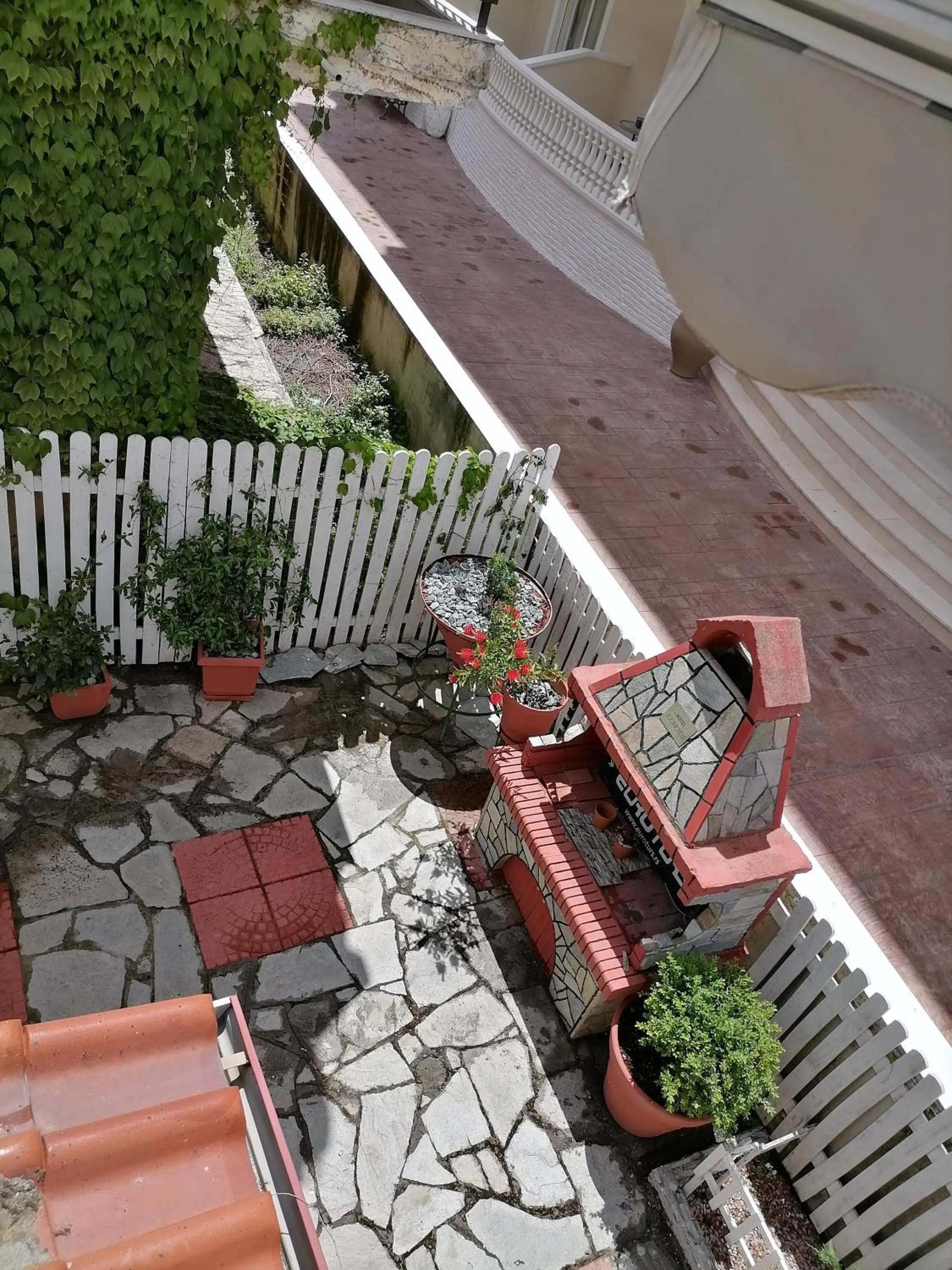 Patio in Hotel Exarhos