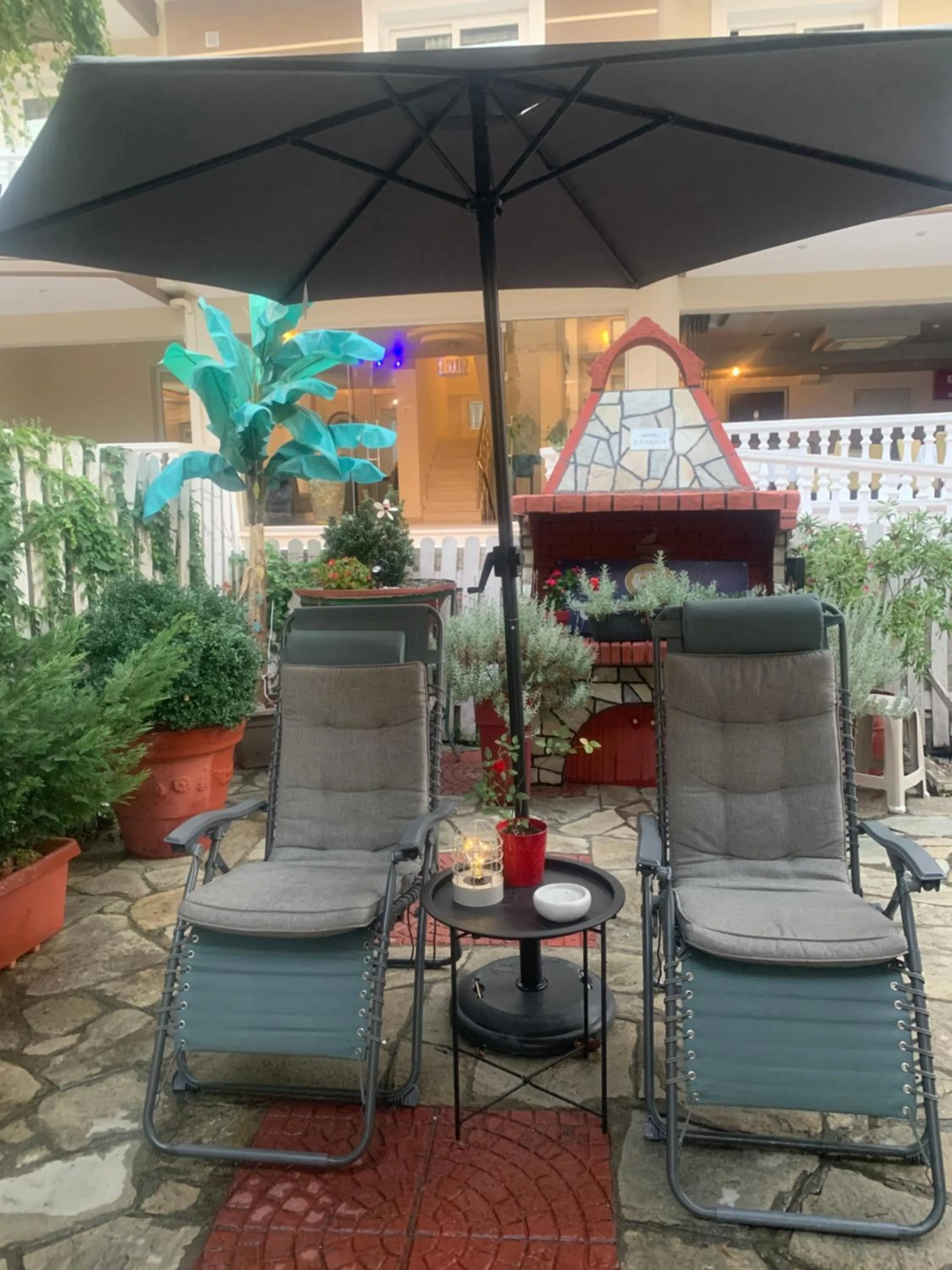 Garden in Hotel Exarhos