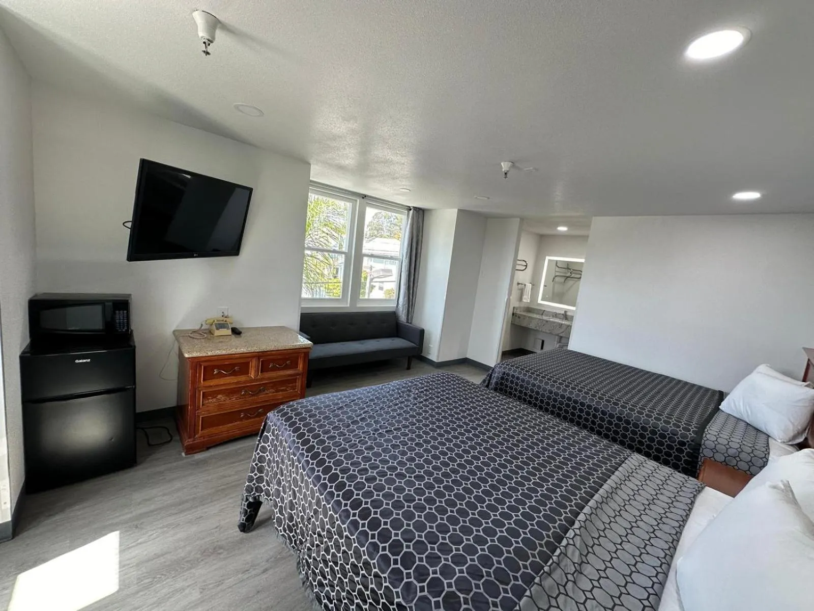 Photo of the whole room in Motel Santa Cruz