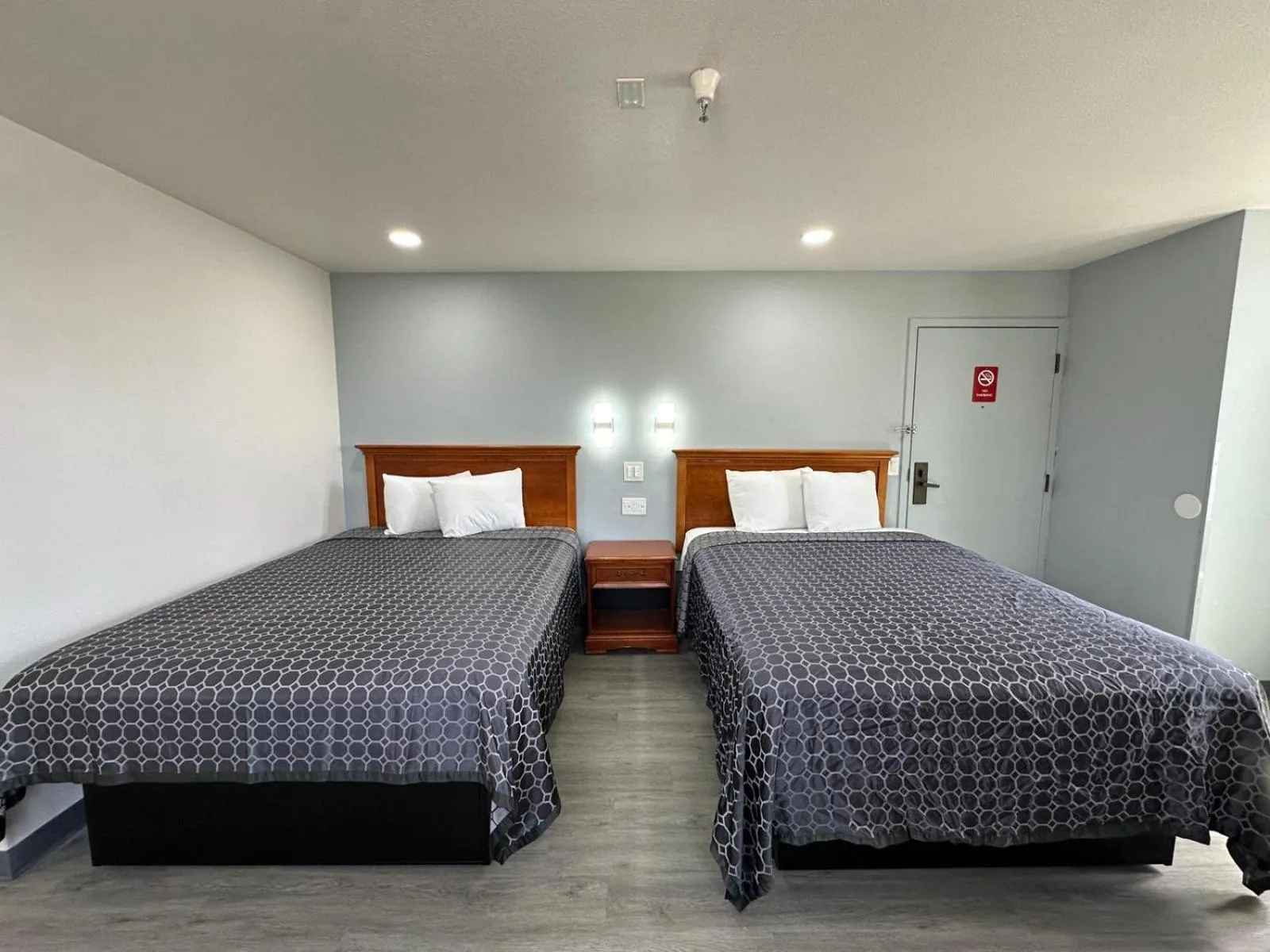 Bed in Motel Santa Cruz