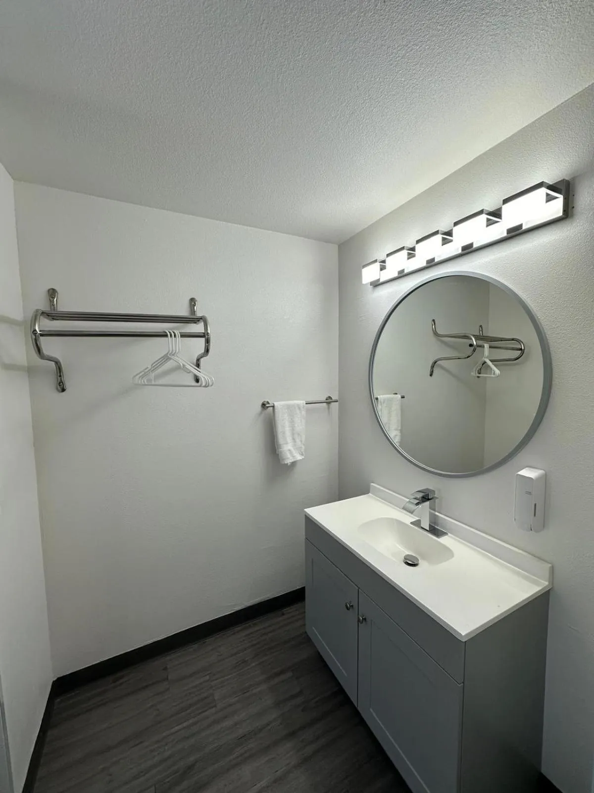 Bathroom in Motel Santa Cruz