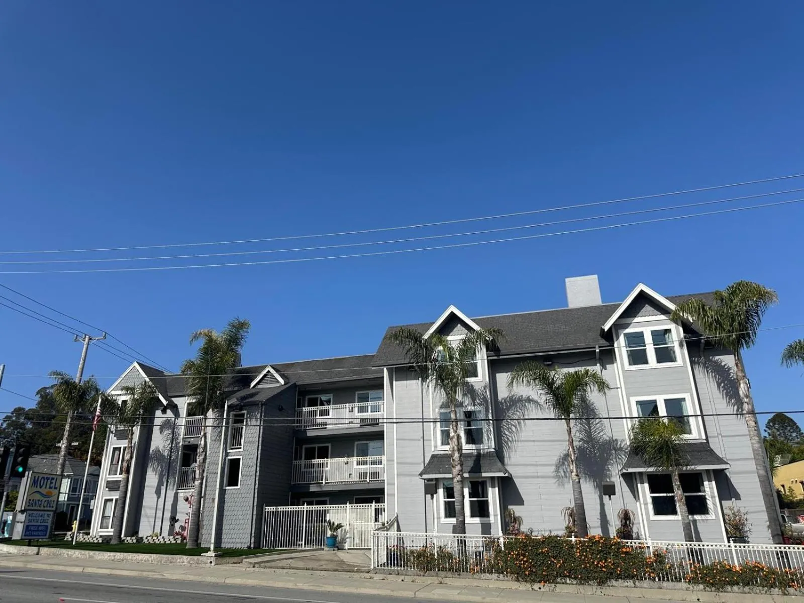 Property building in Motel Santa Cruz