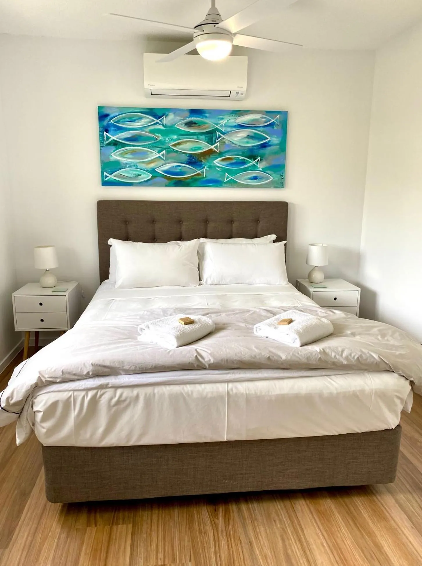 Bedroom, Bed in Excellsior Apartments