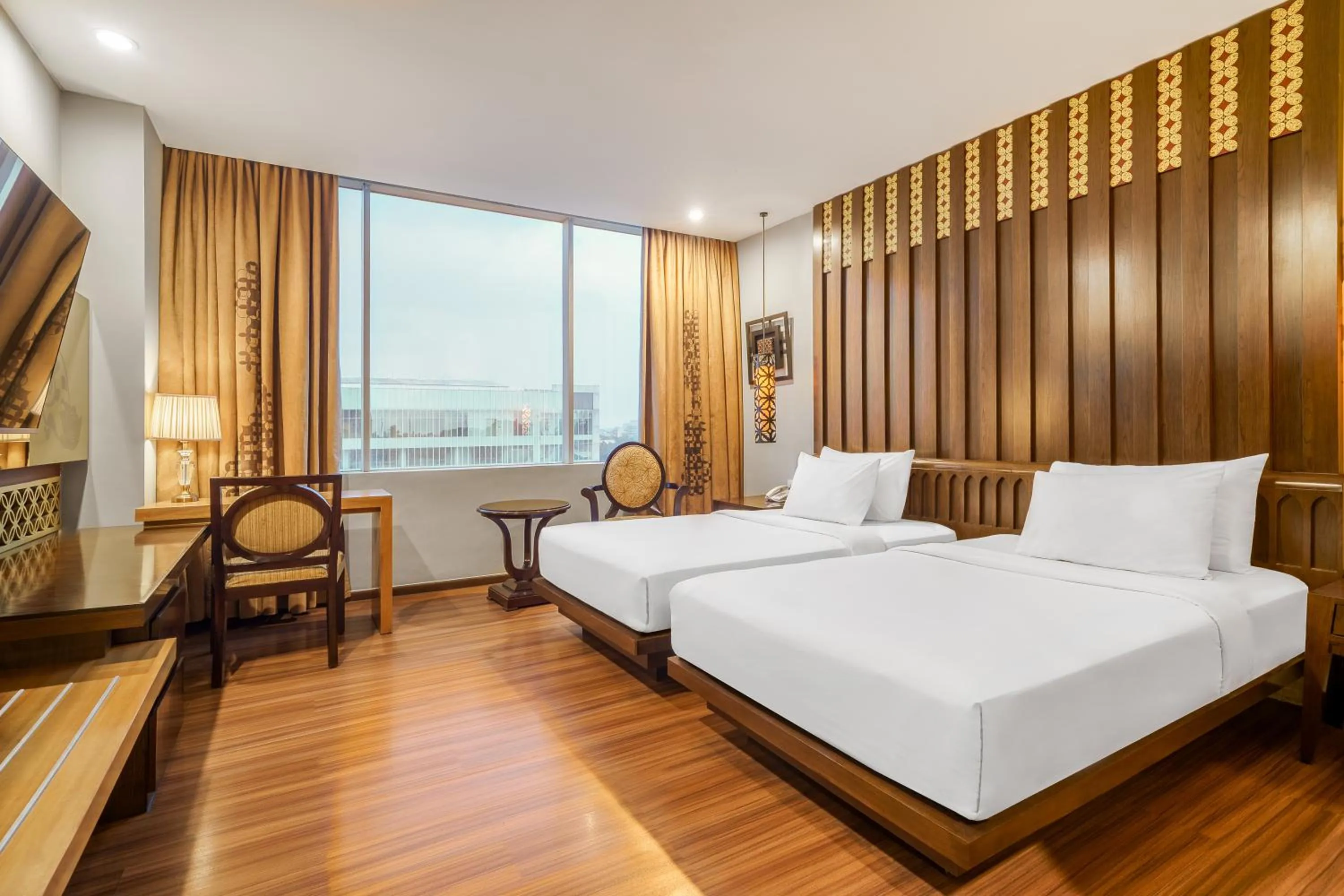 Bed in The Royal Surakarta Heritage - Handwritten Collection