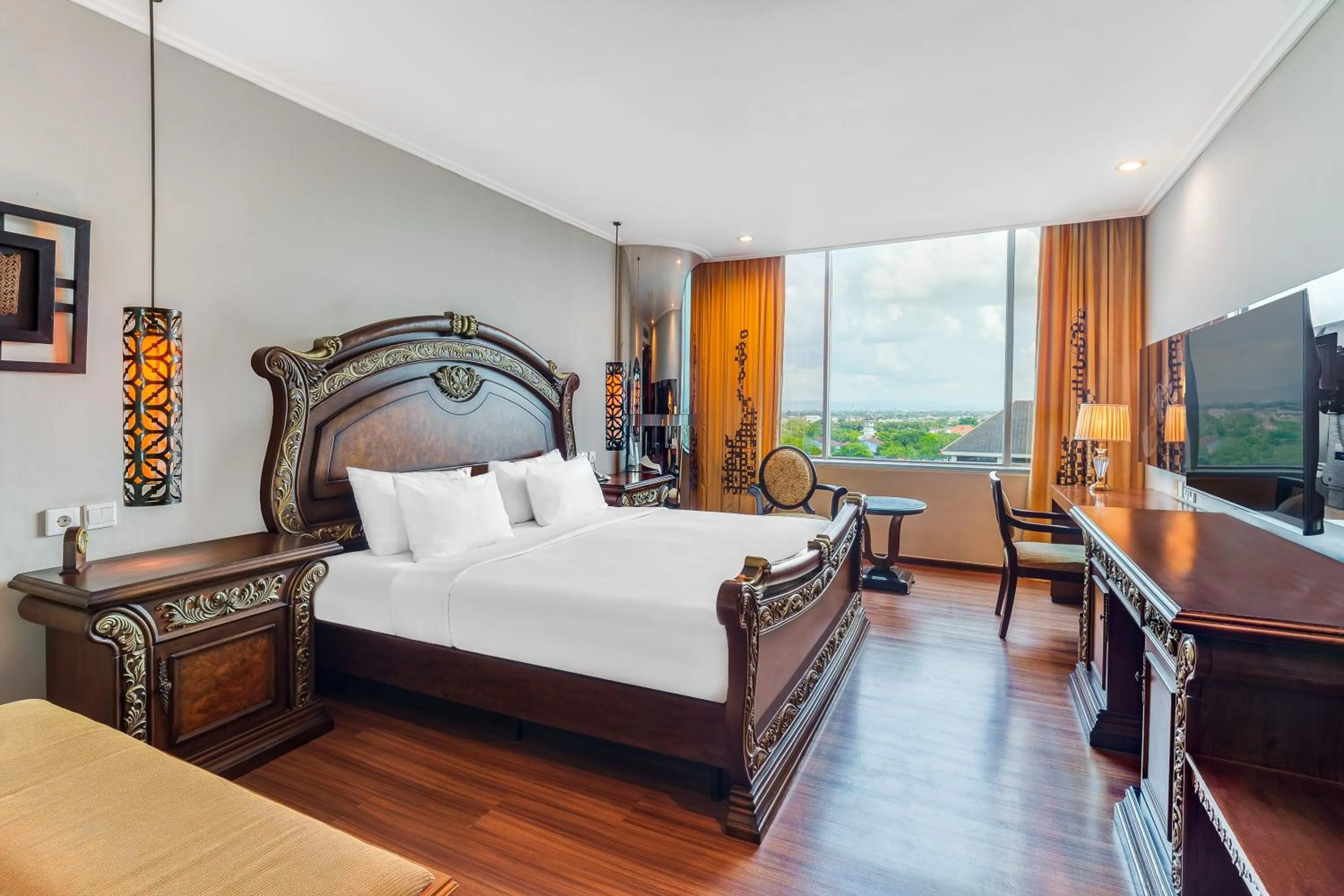 Bed in The Royal Surakarta Heritage - Handwritten Collection