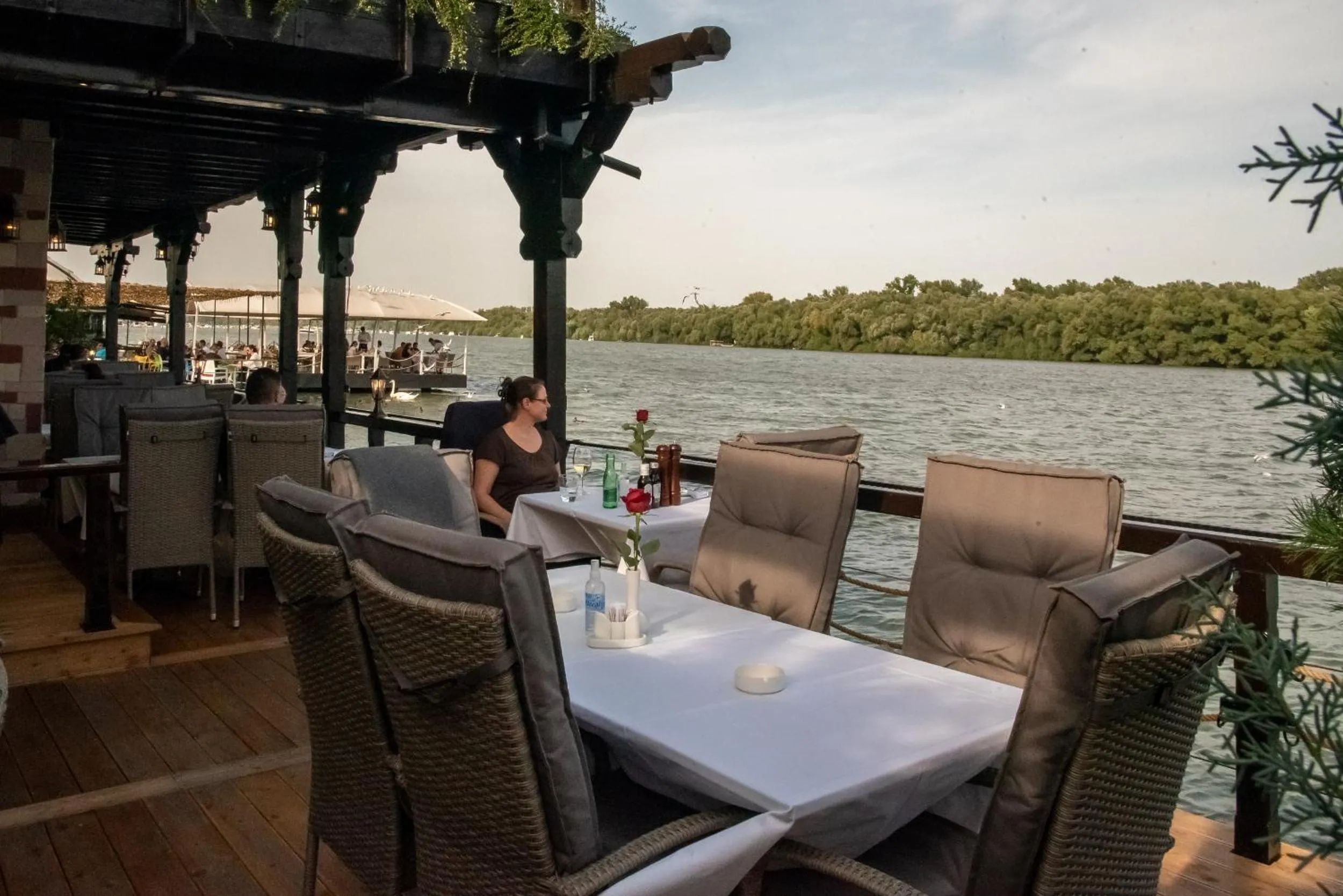 Property building in Bahus Inn