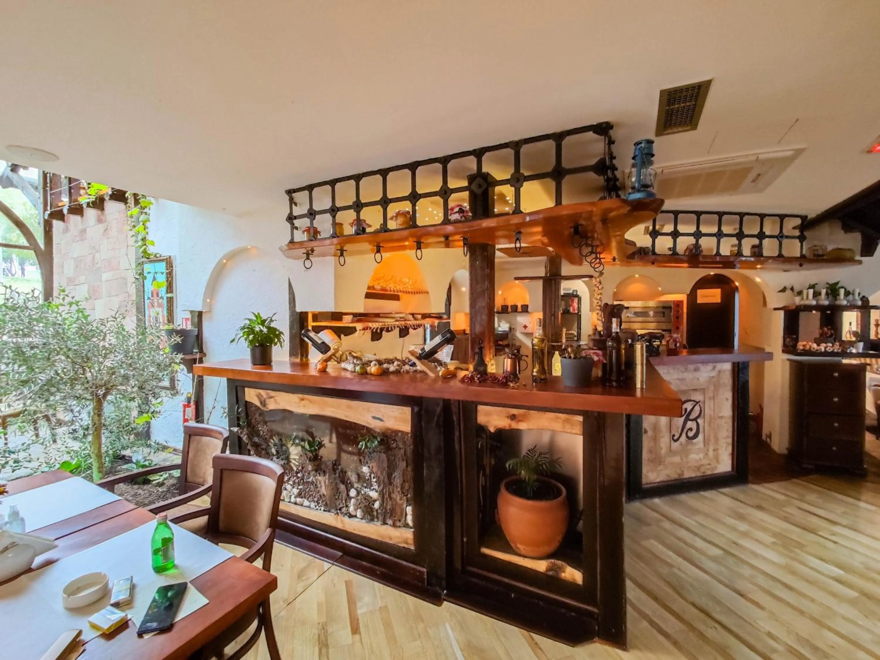 Lounge or bar in Bahus Inn