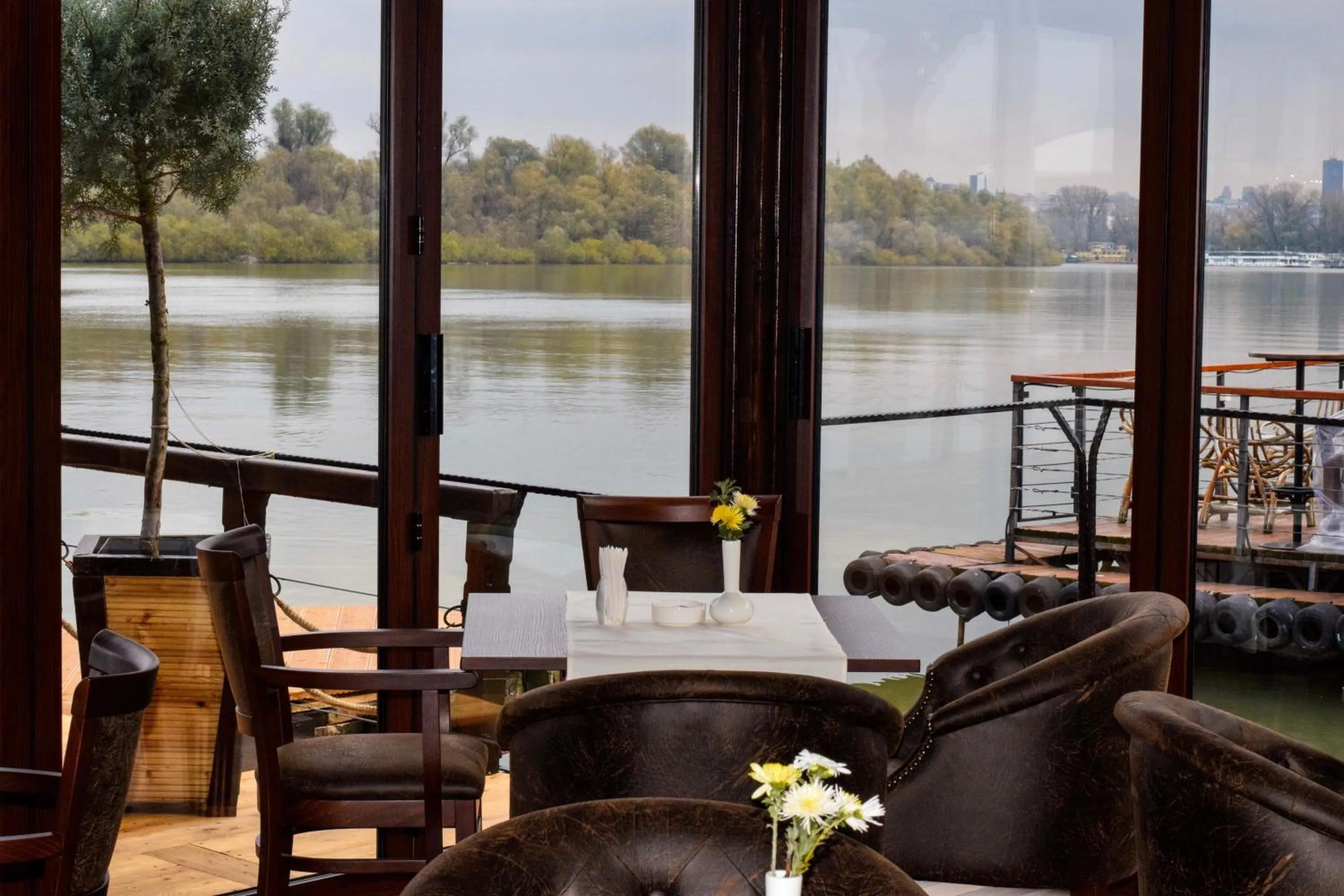 Natural landscape in Bahus Inn