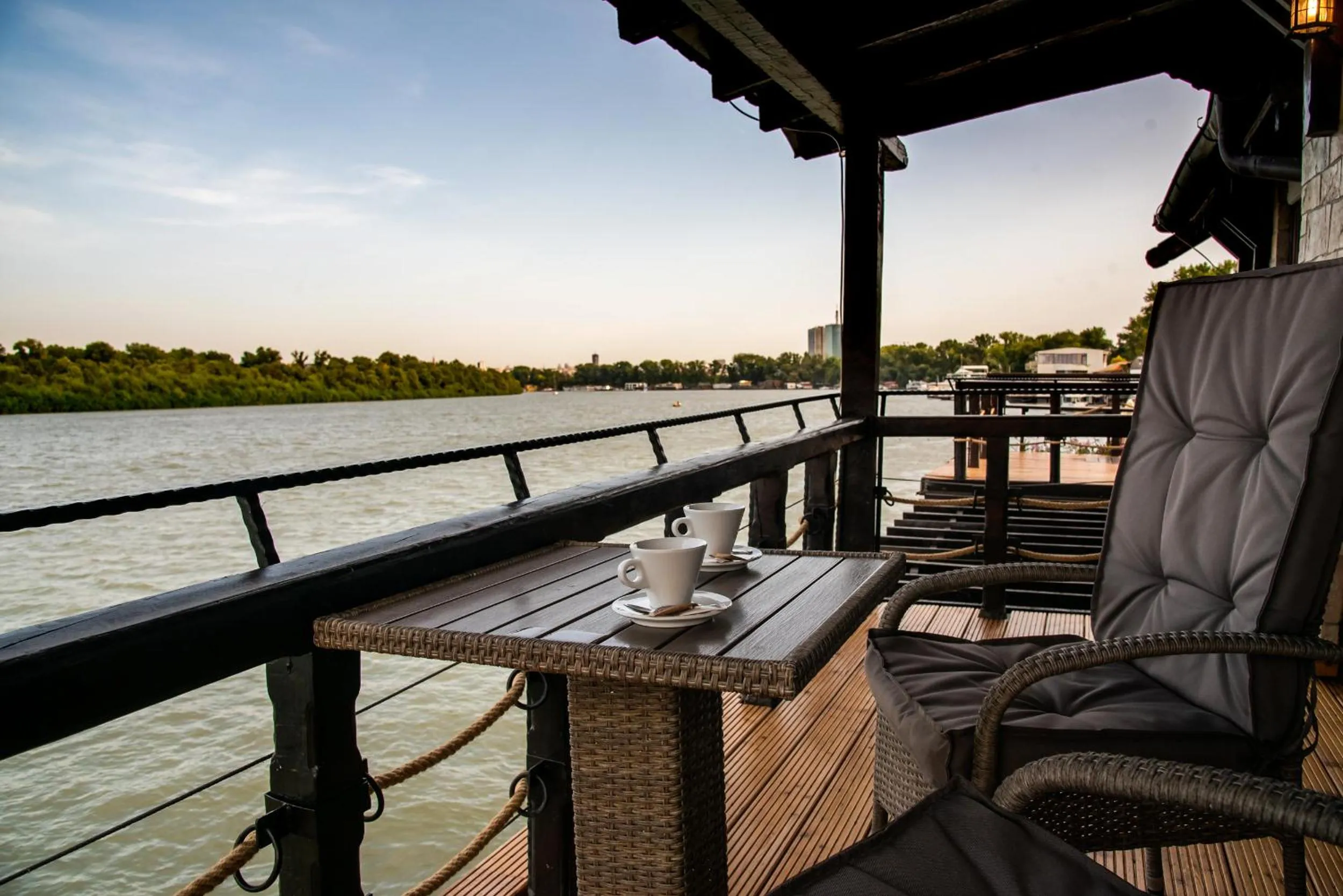 Seating area in Bahus Inn