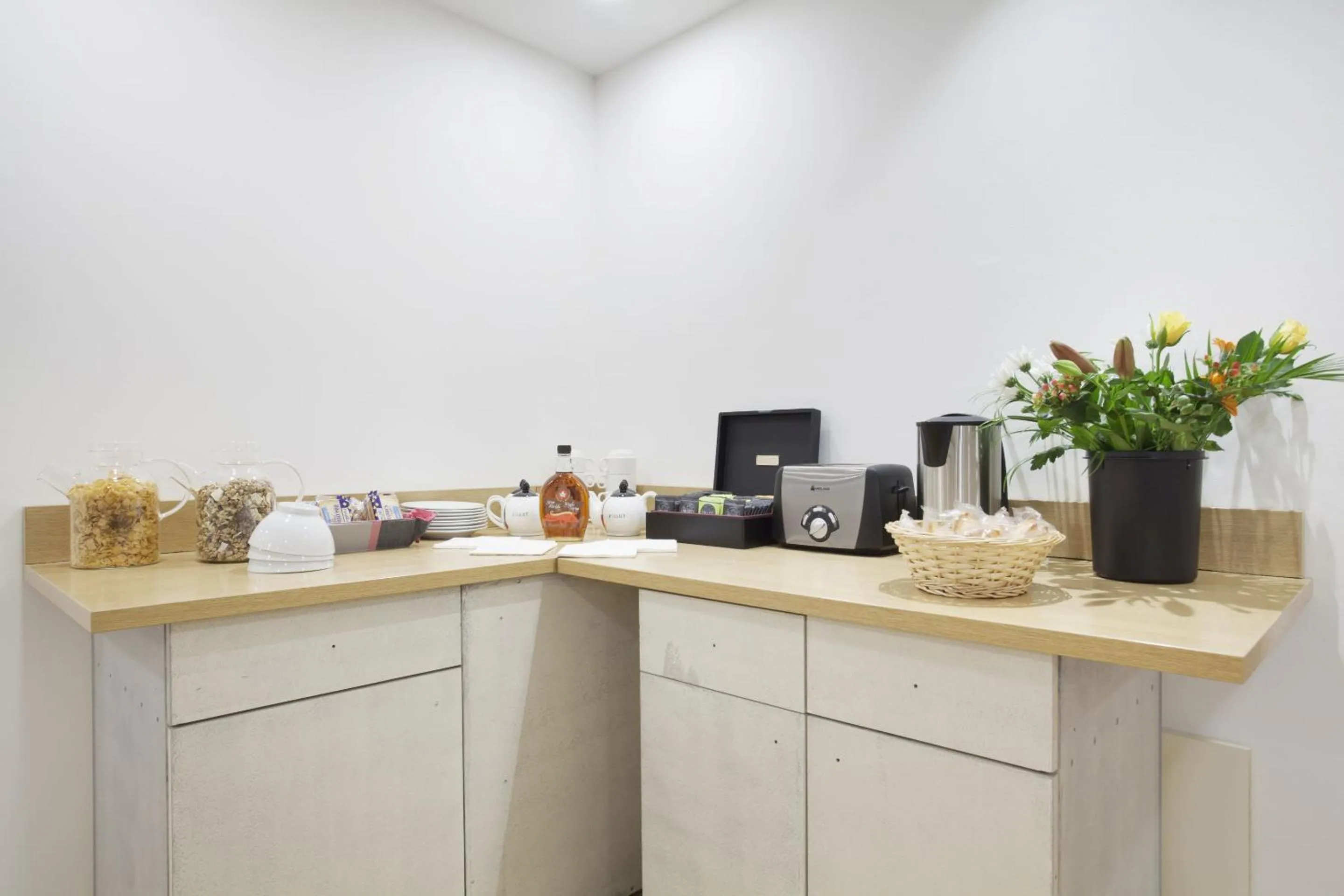 Breakfast in Appart'hôtel Odalys City - Nice Centre