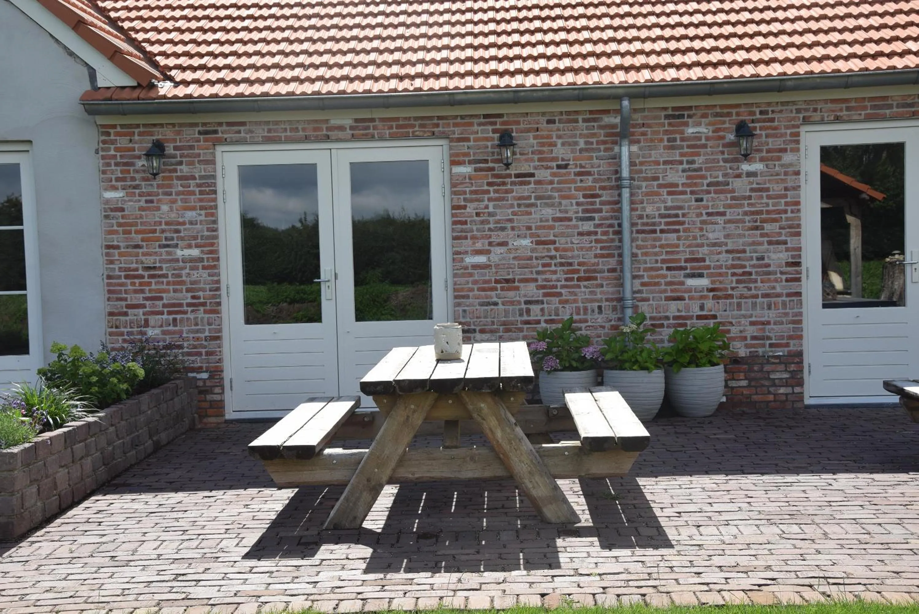 Facade/entrance in Hoeve Delshorst