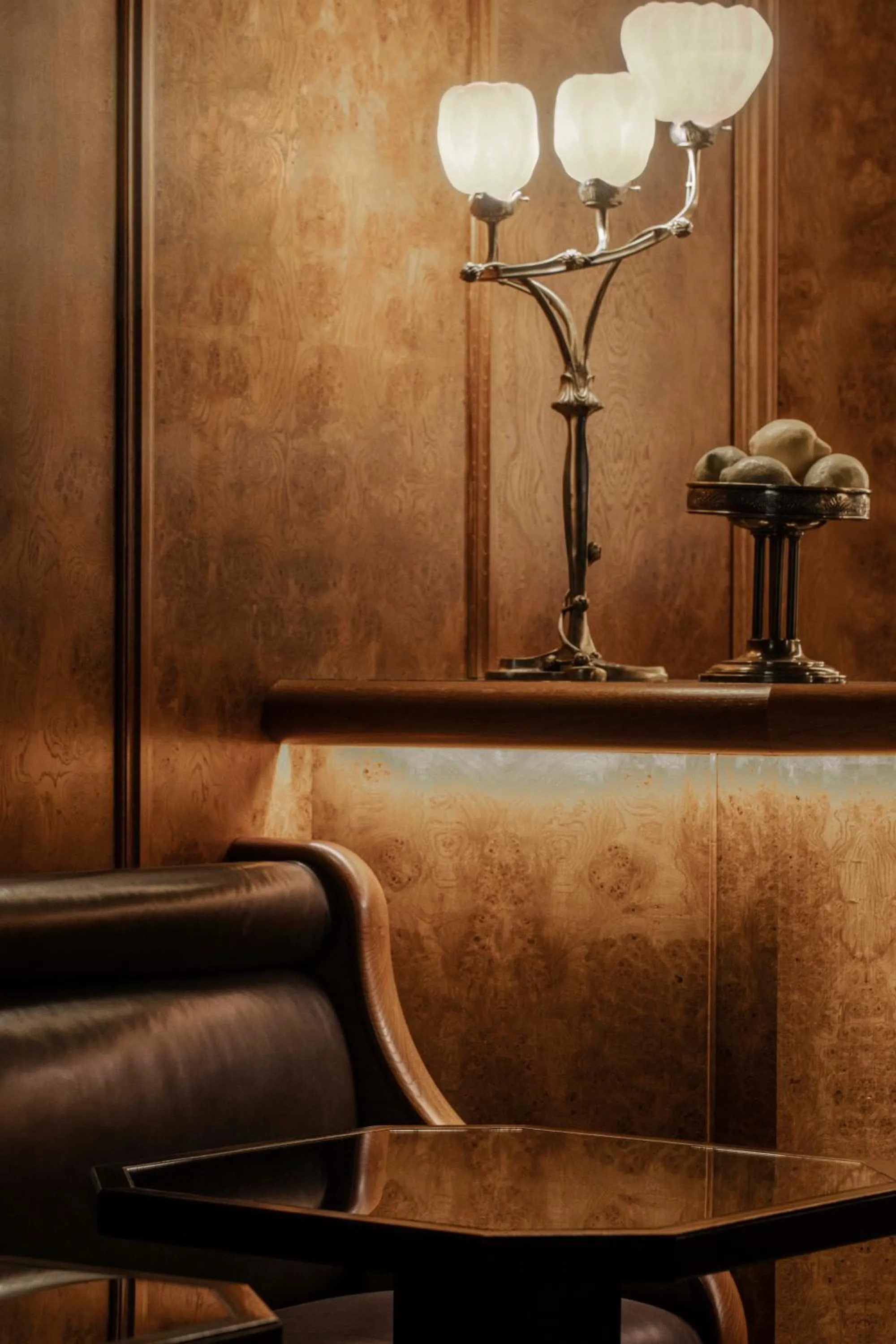 Lounge or bar in Hôtel Balzac Paris & Spa Ikoï