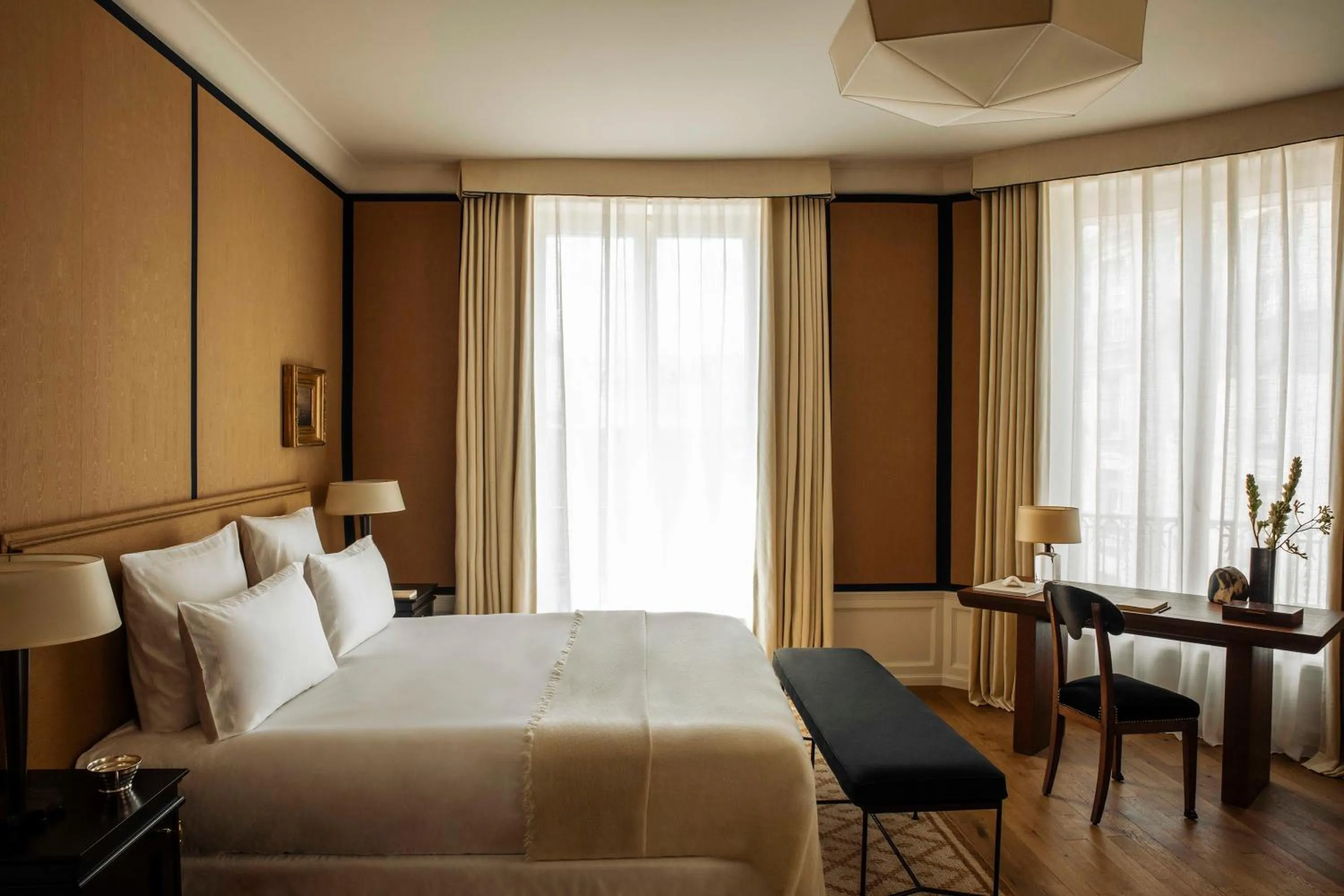 Suite in Hôtel Balzac Paris & Spa Ikoï