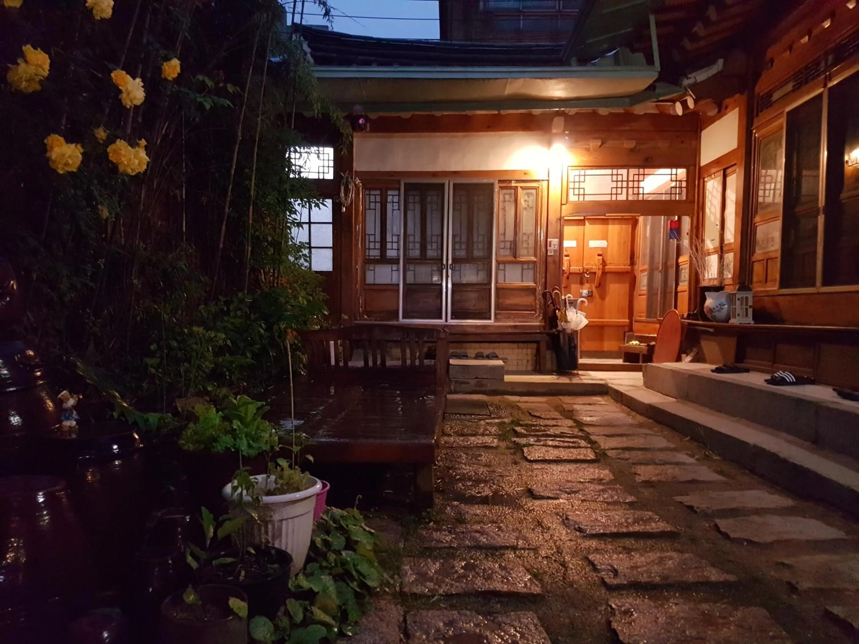 Gongsimga Hanok Guesthouse