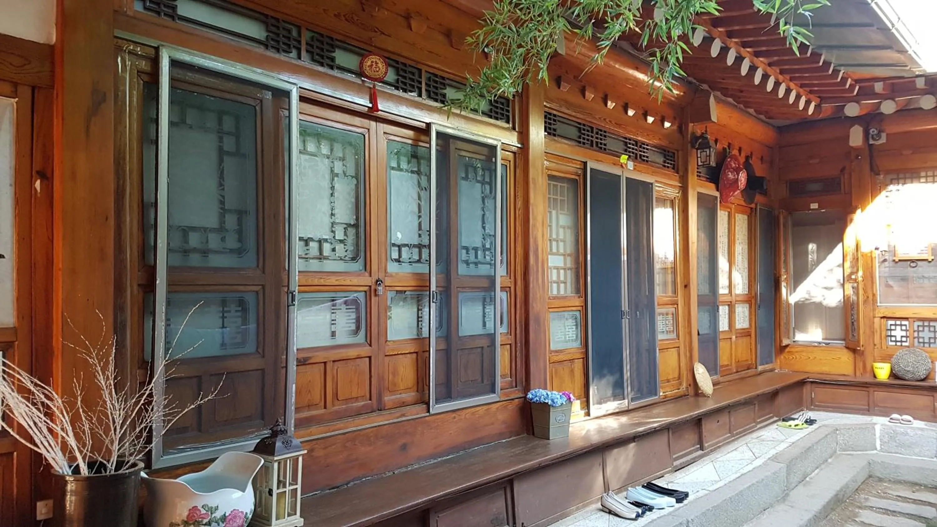 Area and facilities in Gongsimga Hanok Guesthouse