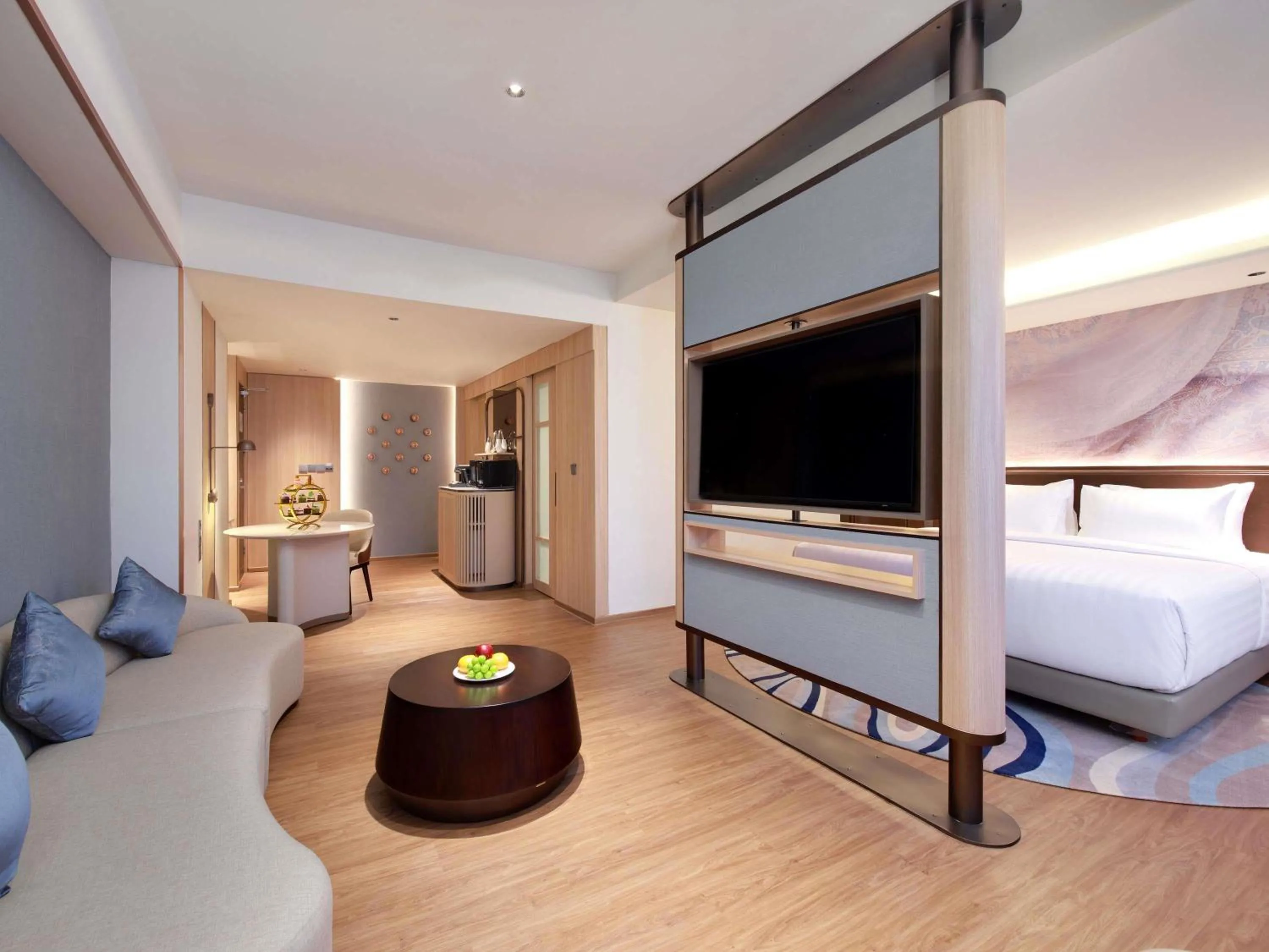 Bedroom, Bed in Mercure Serpong Alam Sutera