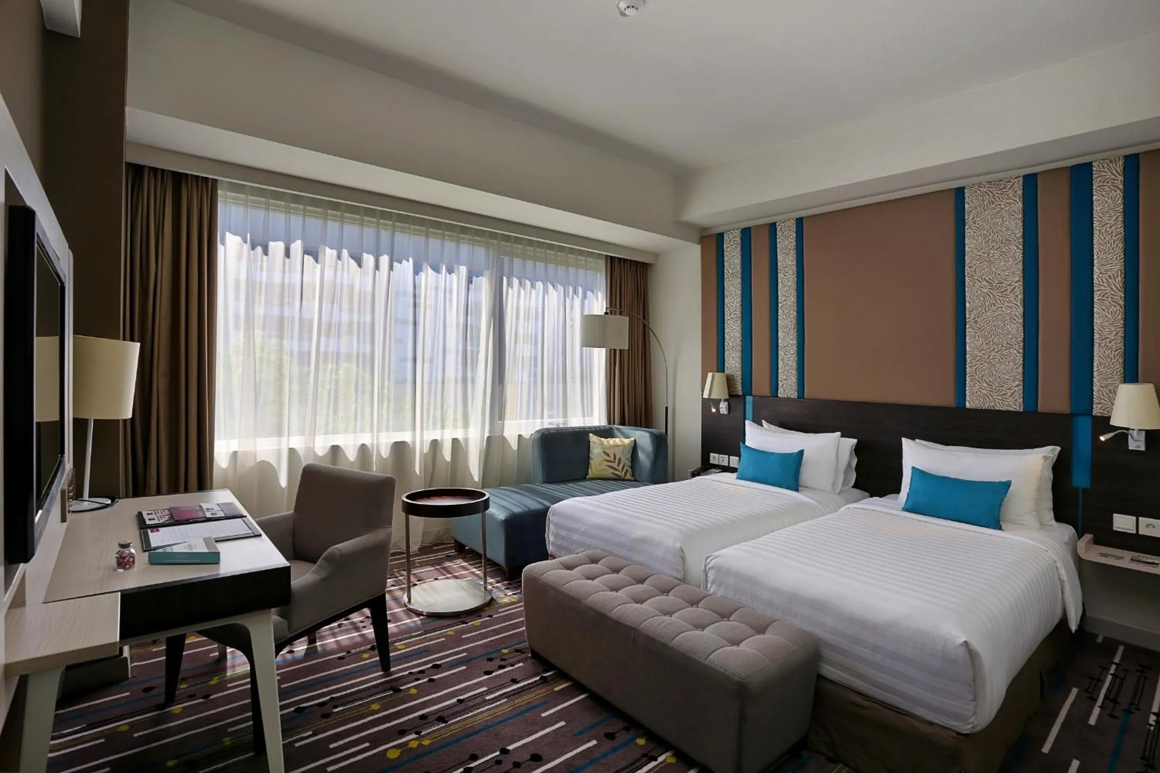 Bedroom, Bed in Mercure Serpong Alam Sutera